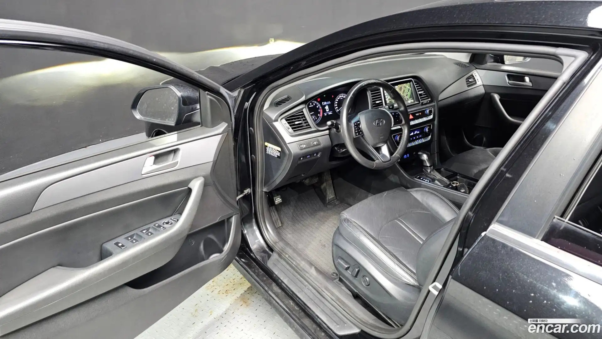 Sonata Hyundai 2017.9-INNER-010