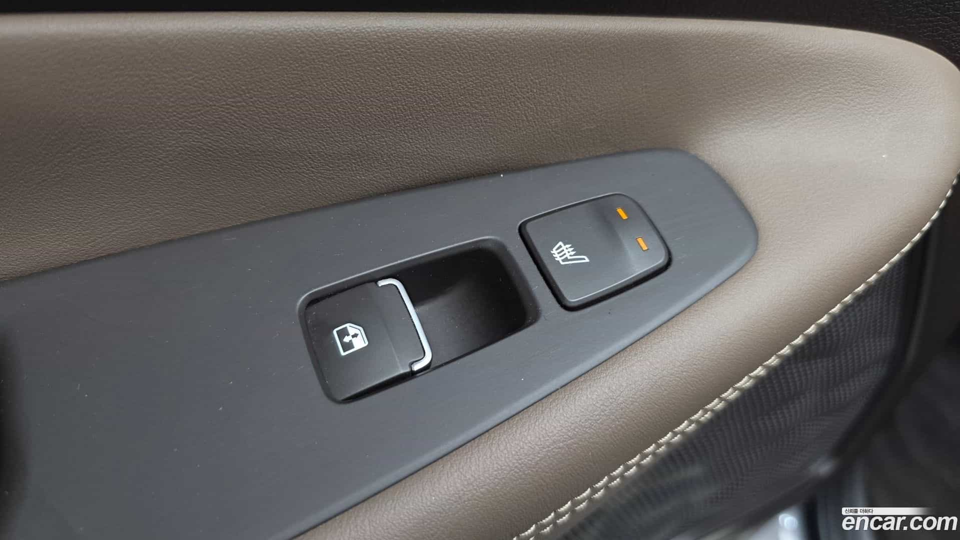 Santafe Hyundai 2020.1-OPTION-022