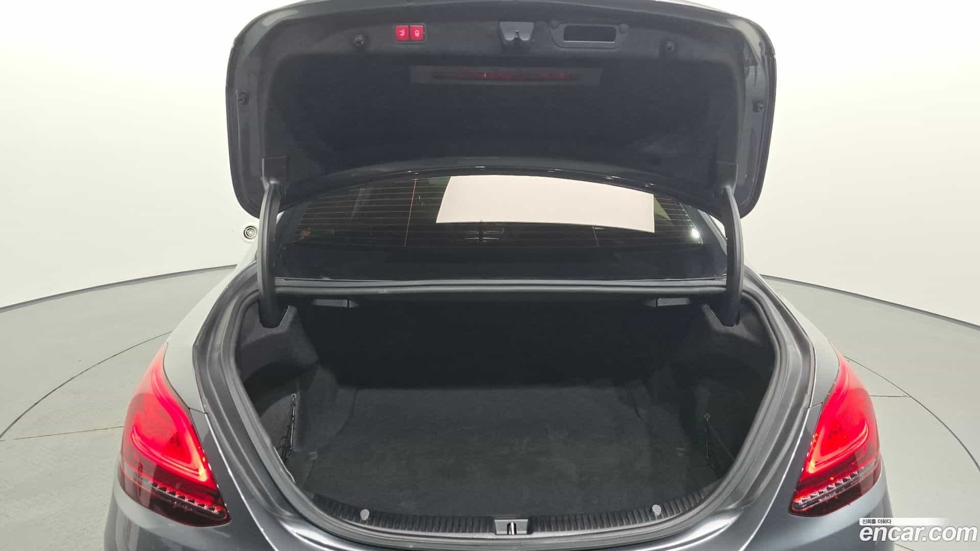 C-Class Mercedes-Benz 2021.6-OPTION-024