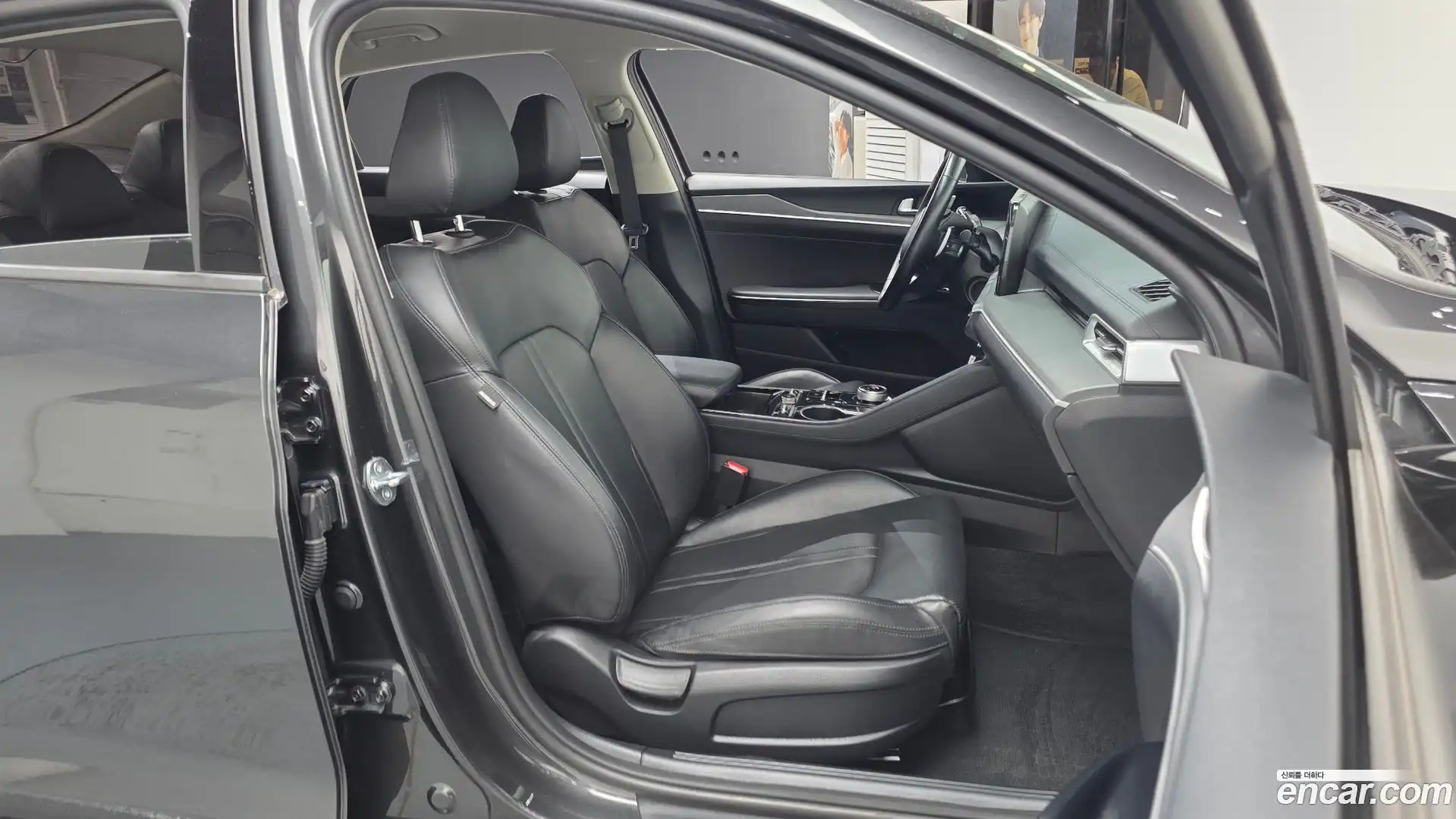 K5 Kia 2023.0-INNER-036