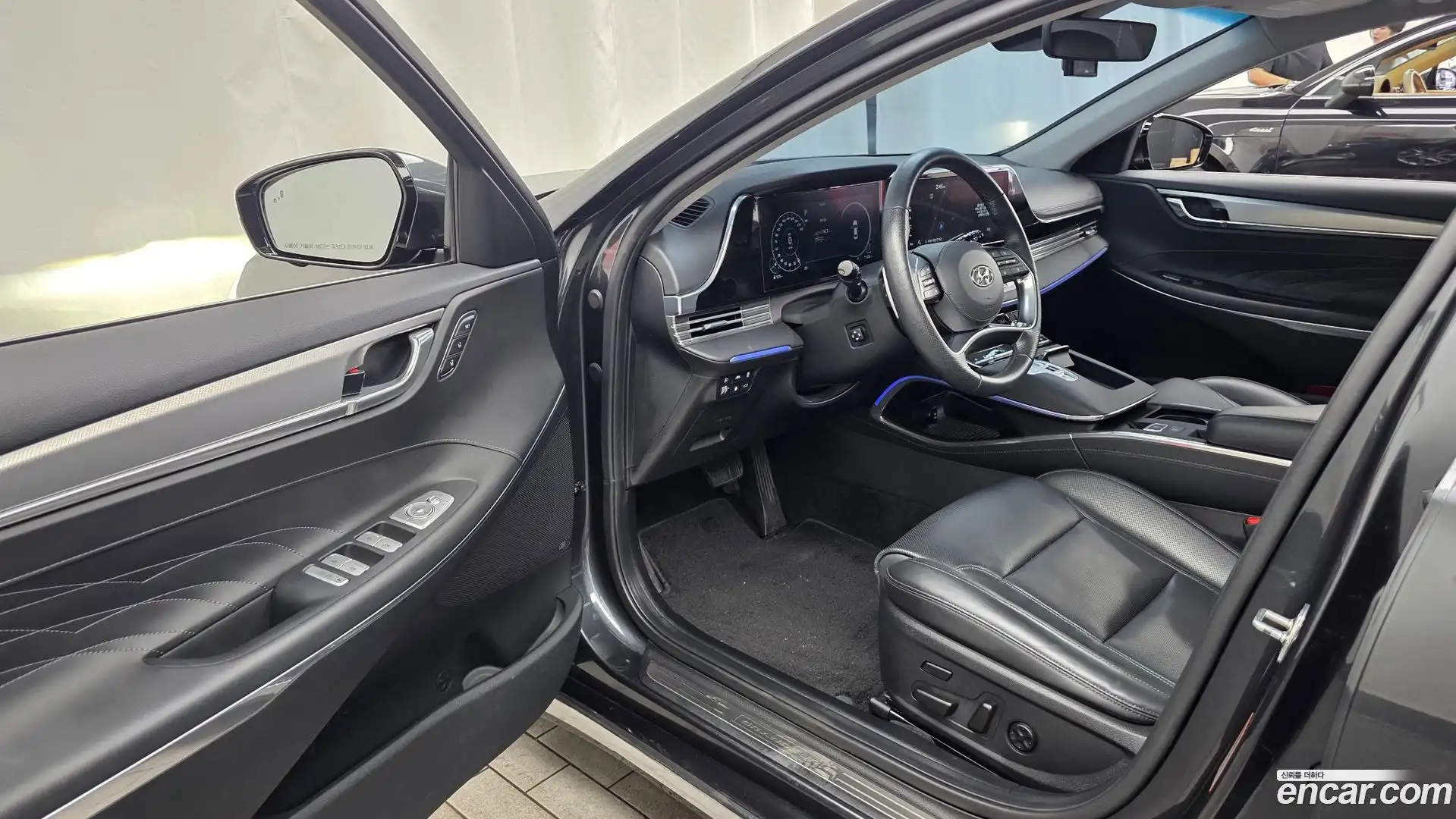 Grandeur Hyundai 2021.0-INNER-010