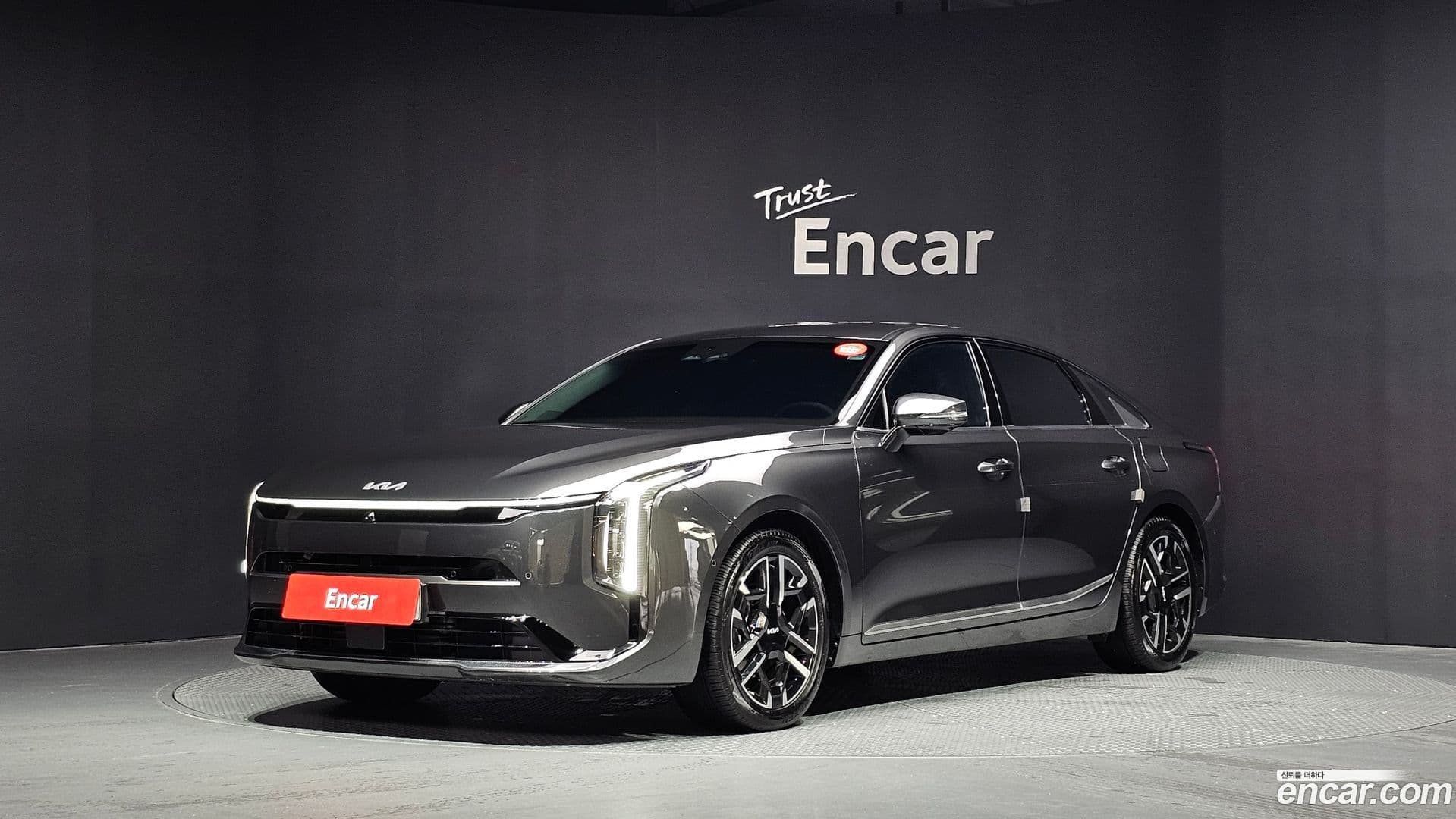 Main__Slider__Photo:K8 Kia 2025.9-0