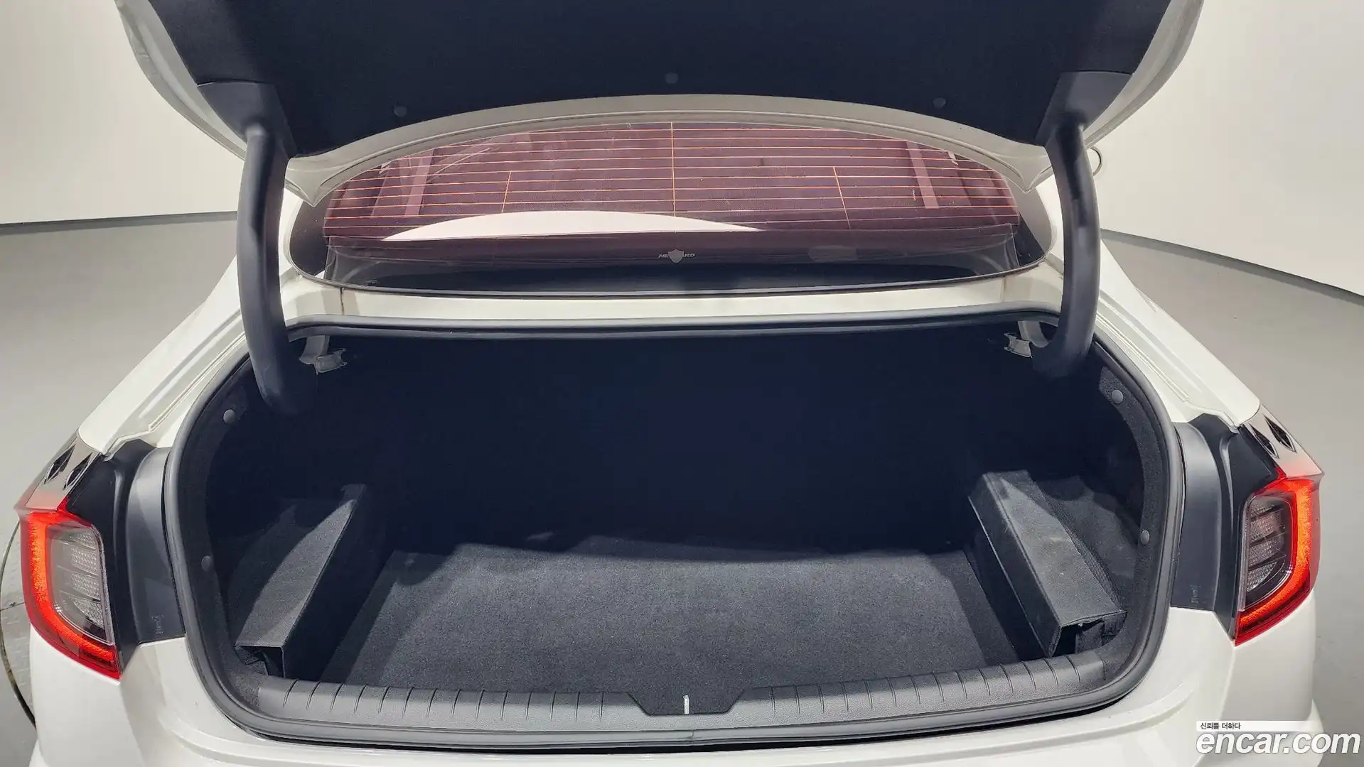 Sonata Hyundai 2019.7-OPTION-023