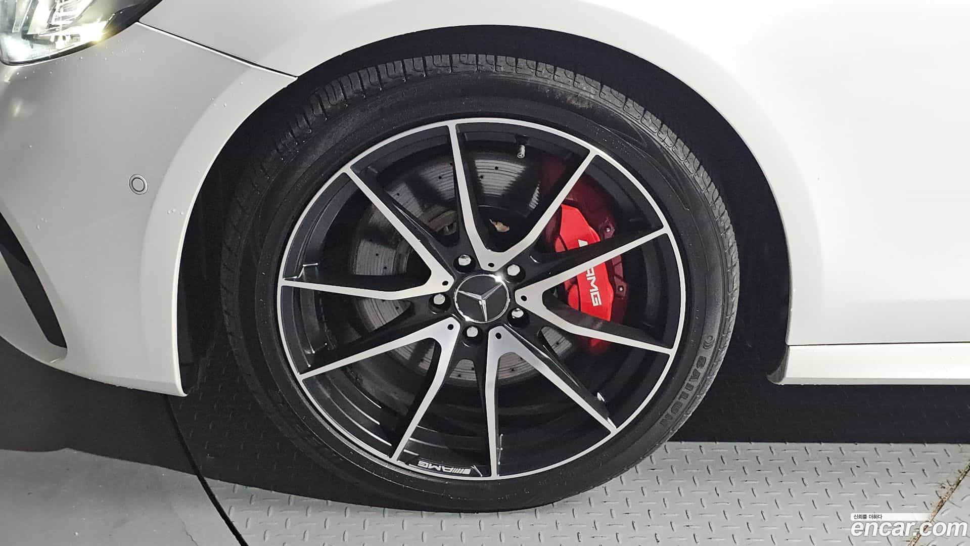 E-Class Mercedes-Benz 2017.8-OUTER-005