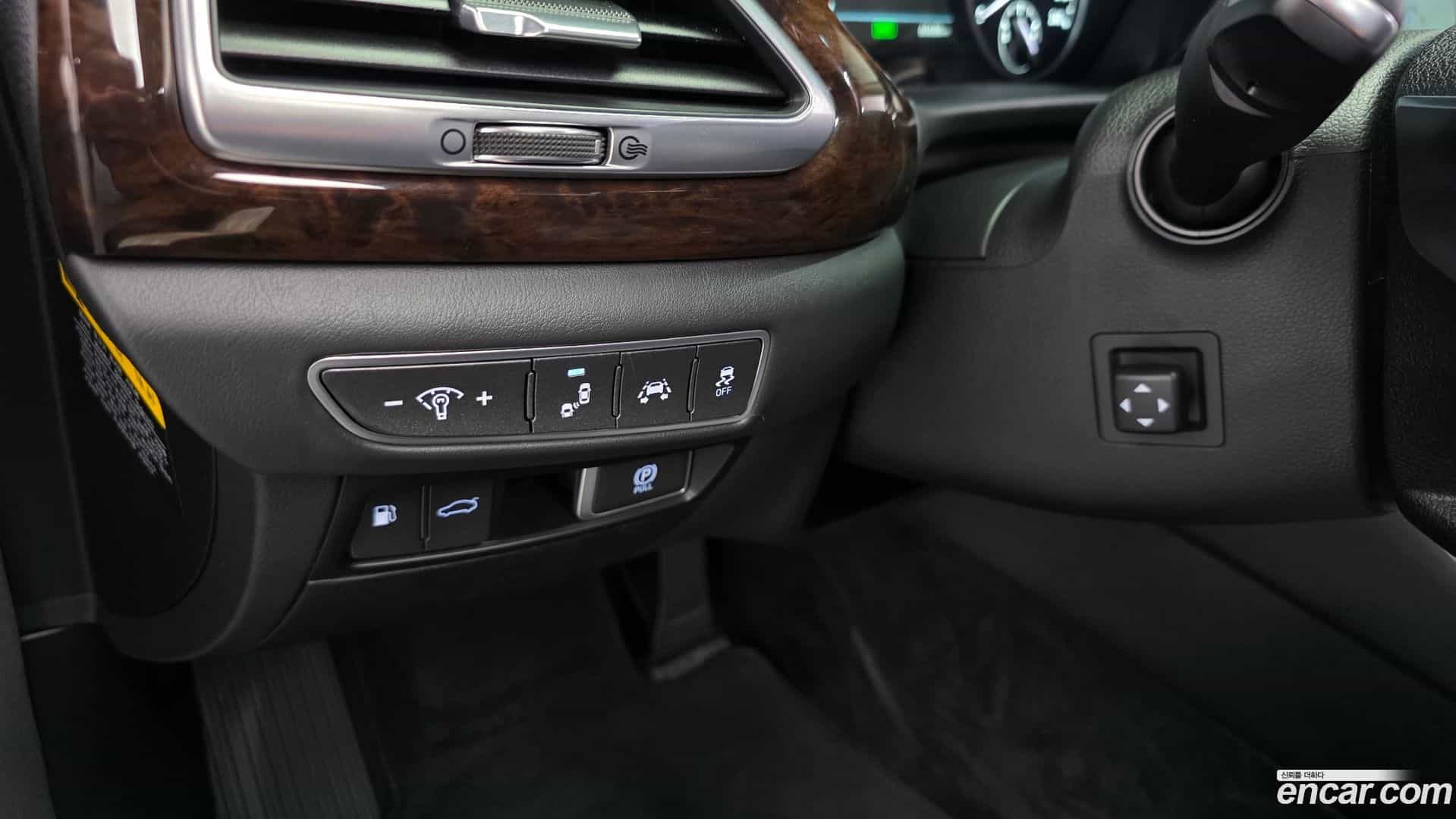 EQ900 Genesis 2016.0-OPTION-020