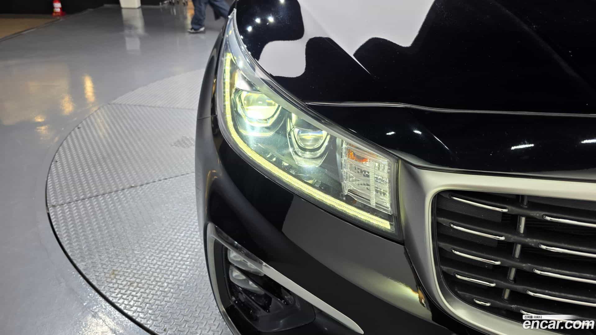 Canival Kia 2018.2-OUTER-032