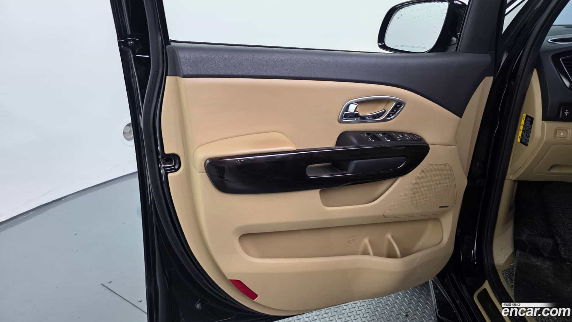 Canival Kia 2018.2-INNER-034