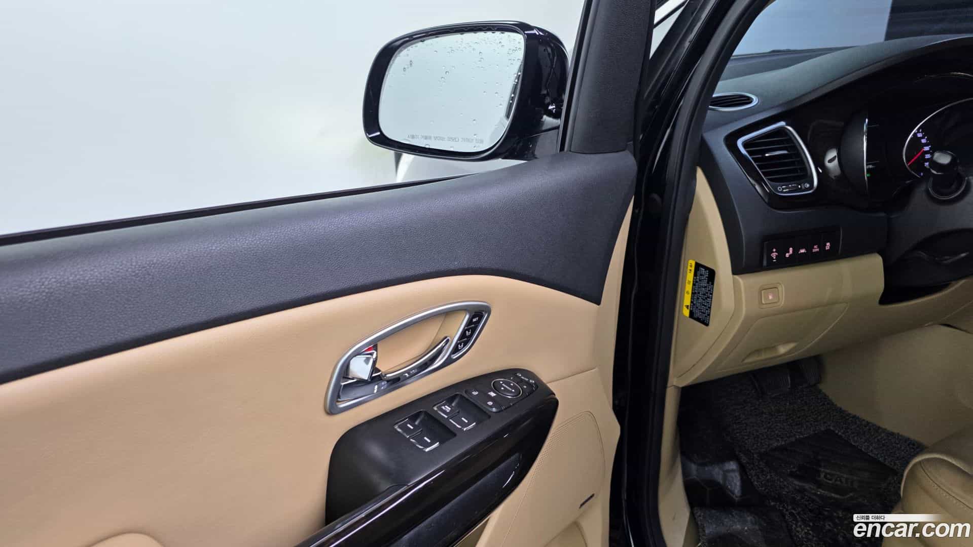 Canival Kia 2018.2-INNER-036