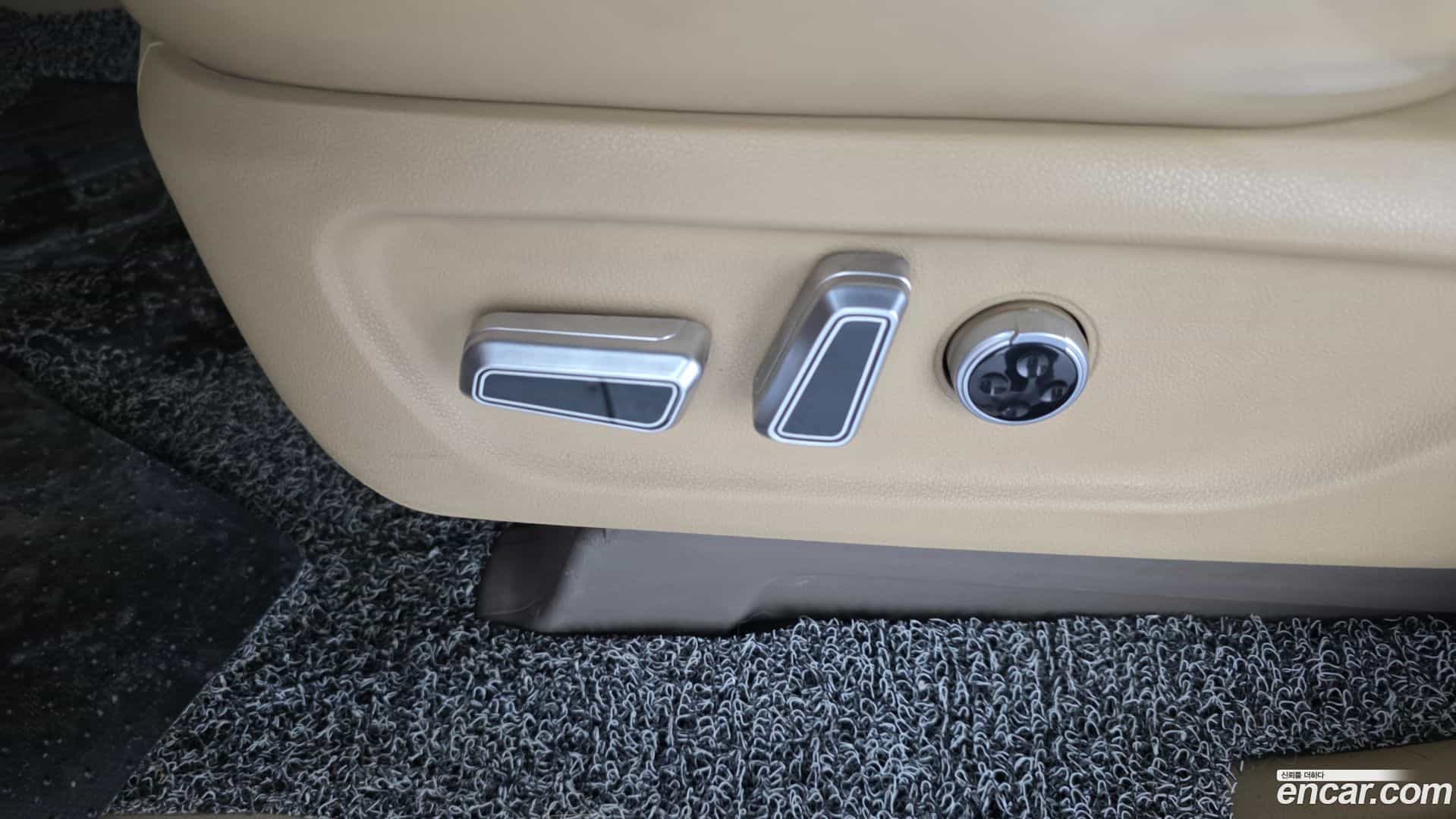 Canival Kia 2018.2-OPTION-044