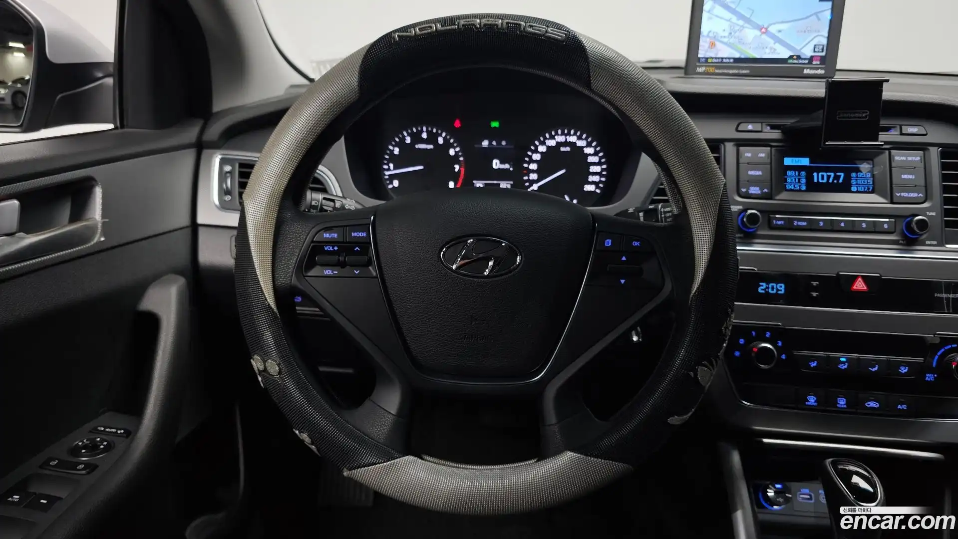 Sonata Hyundai 2014.8-OPTION-017