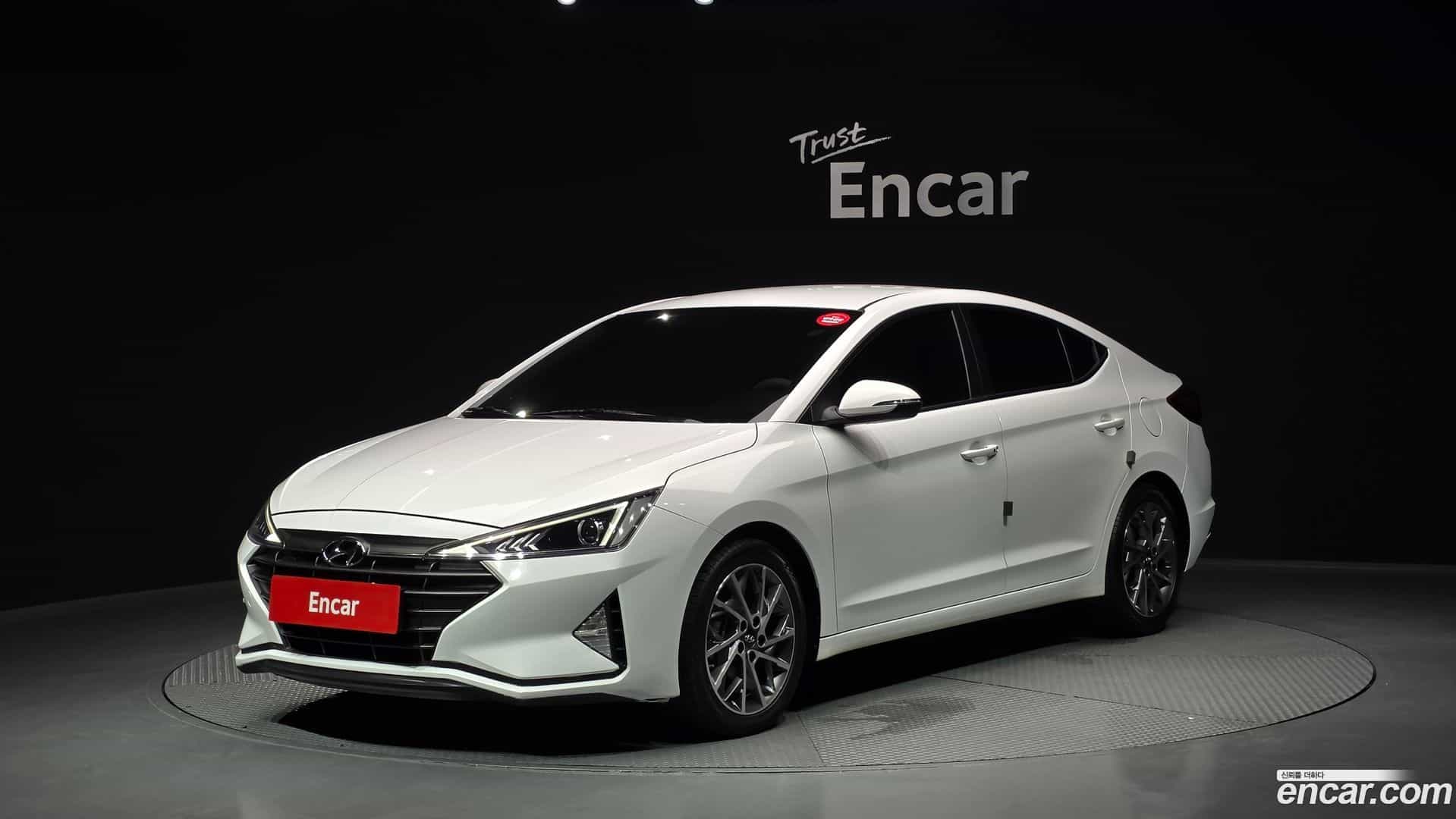 AVANTE Hyundai 2019.7-OUTER-001