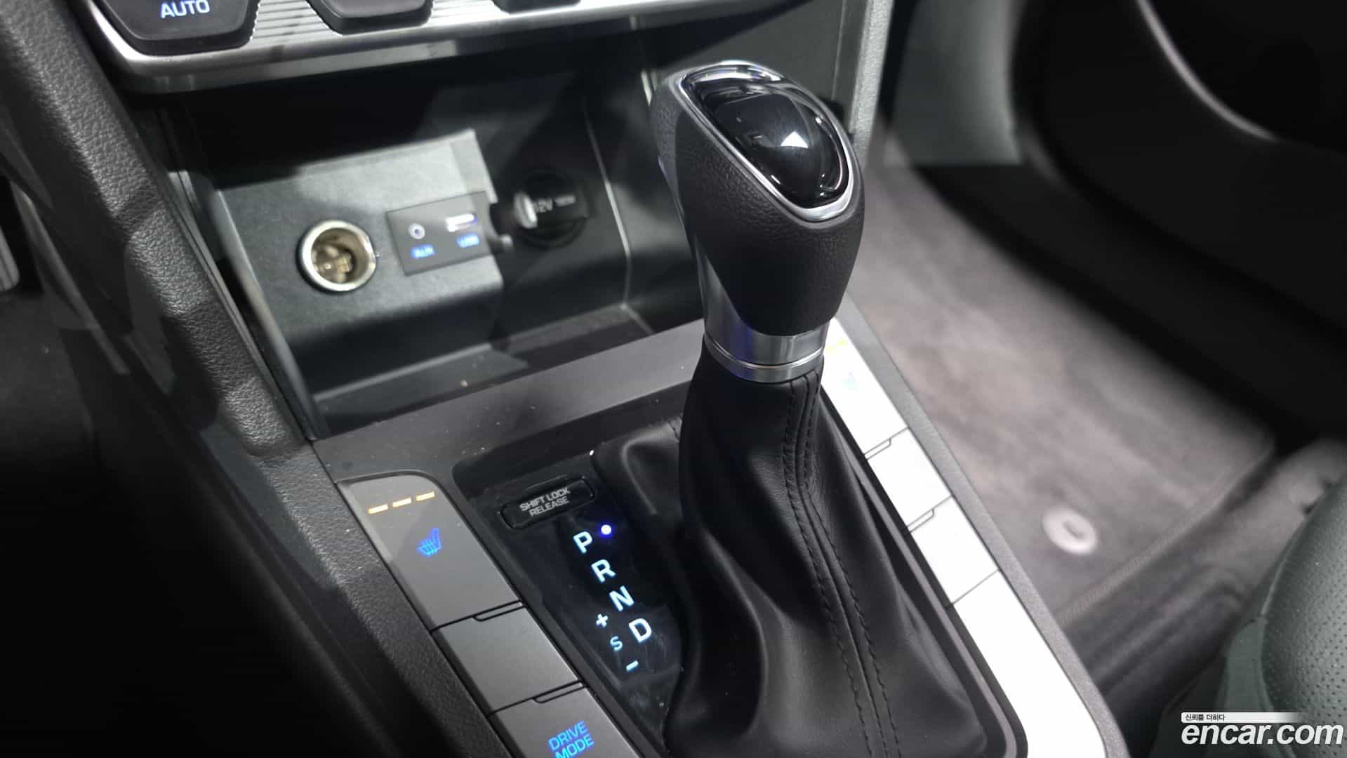 AVANTE Hyundai 2019.7-INNER-009