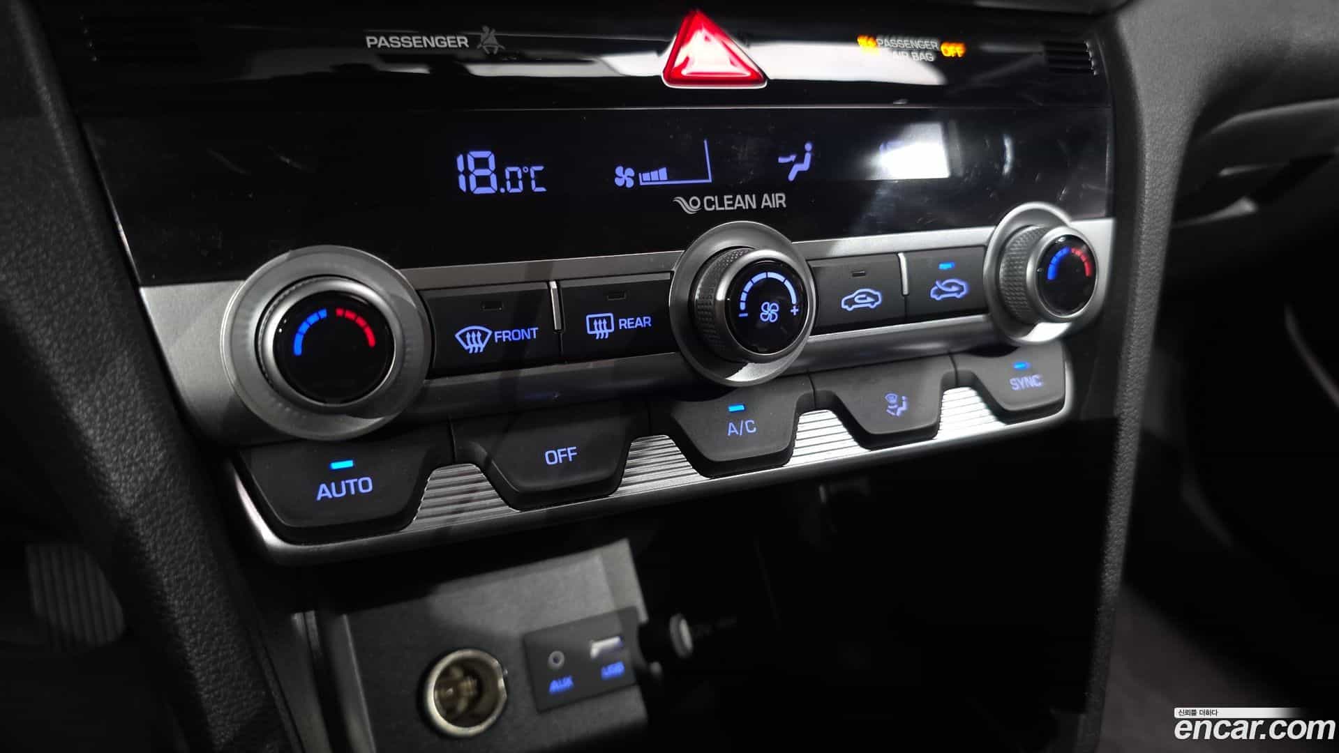 AVANTE Hyundai 2019.7-OPTION-020