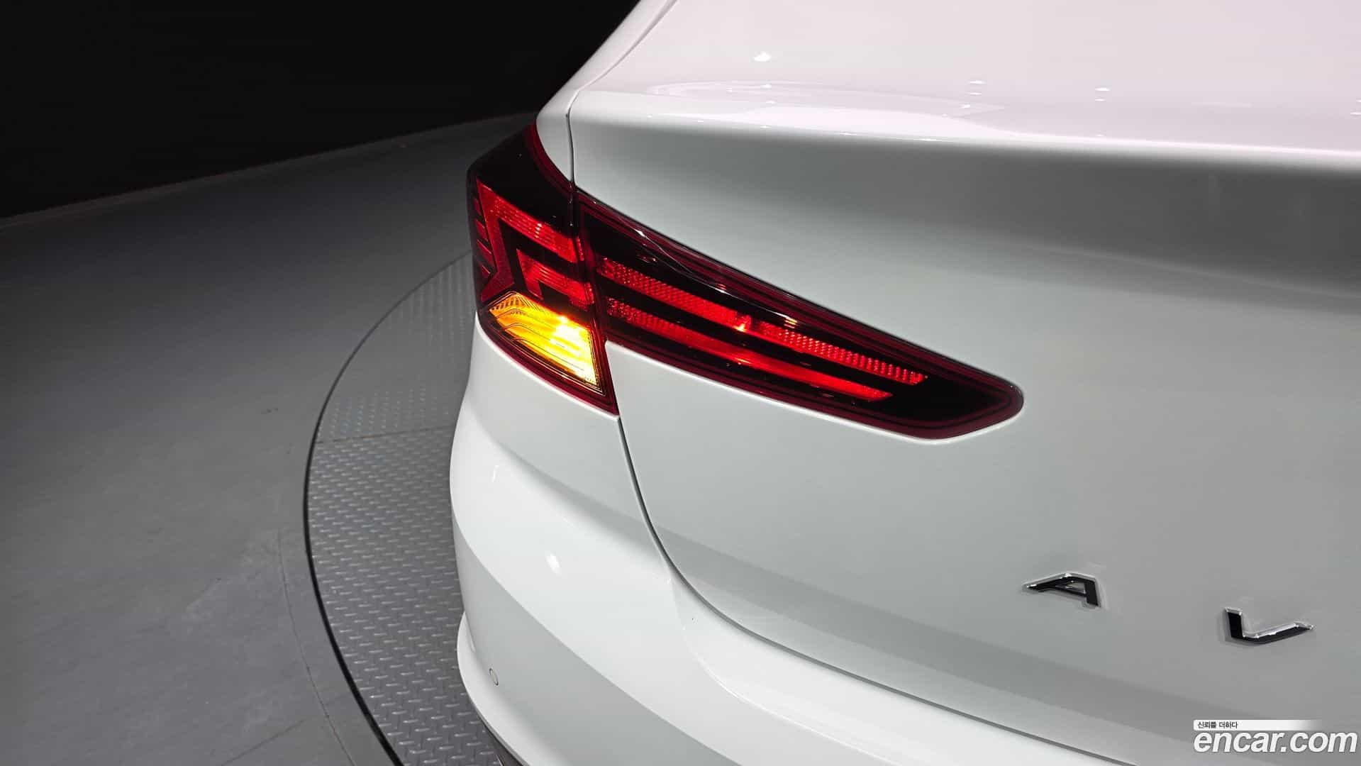 AVANTE Hyundai 2019.7-OUTER-033