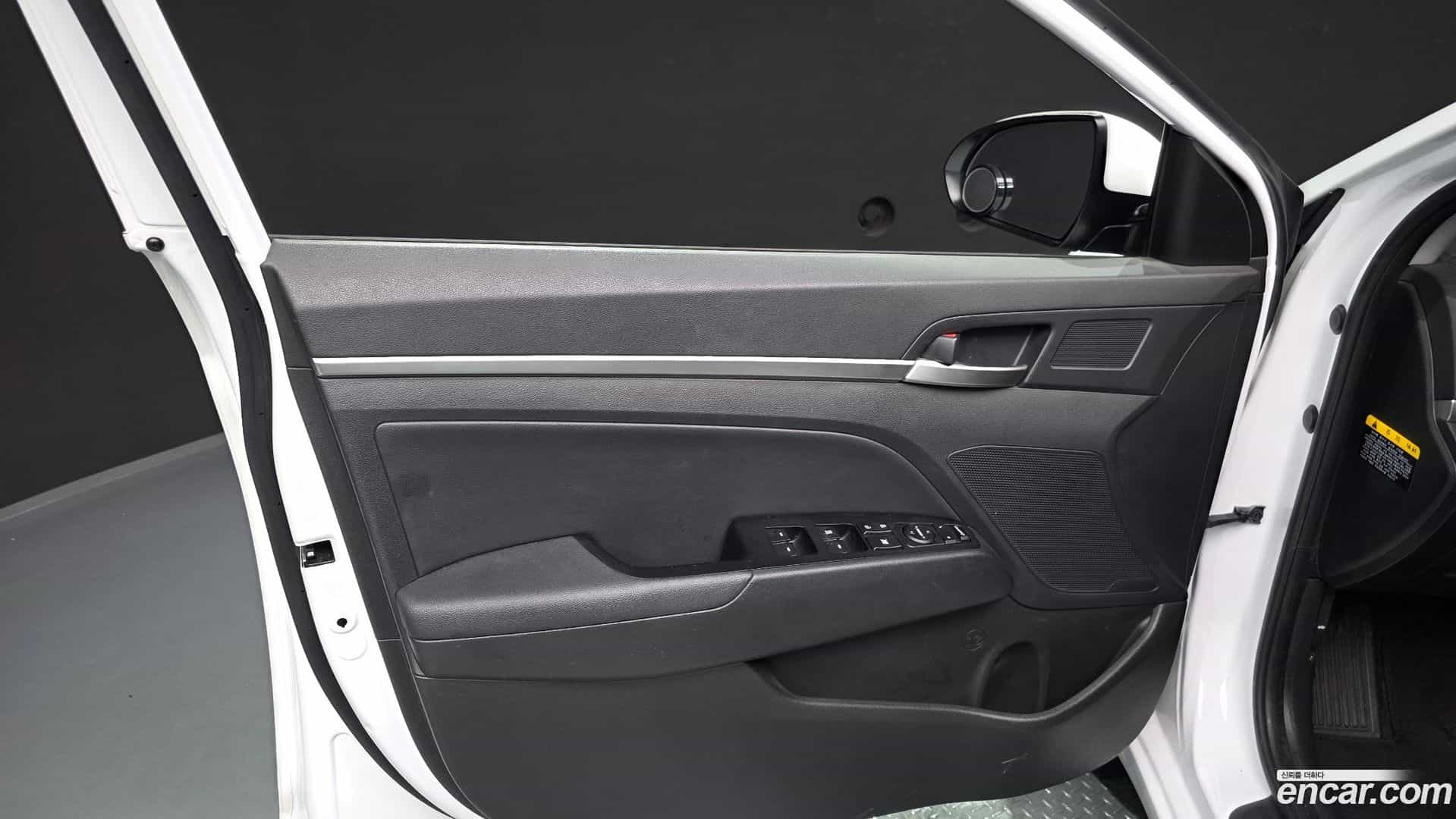 AVANTE Hyundai 2019.7-INNER-034