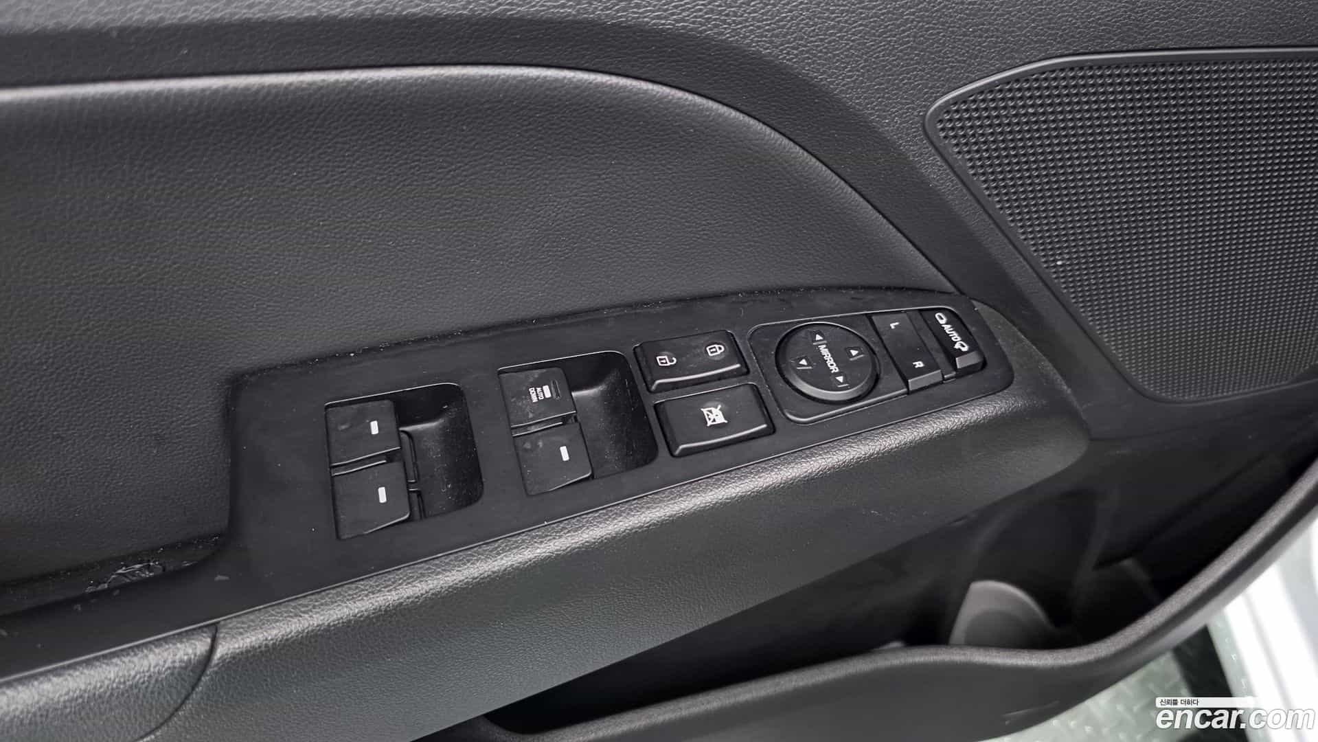 AVANTE Hyundai 2019.7-OPTION-040
