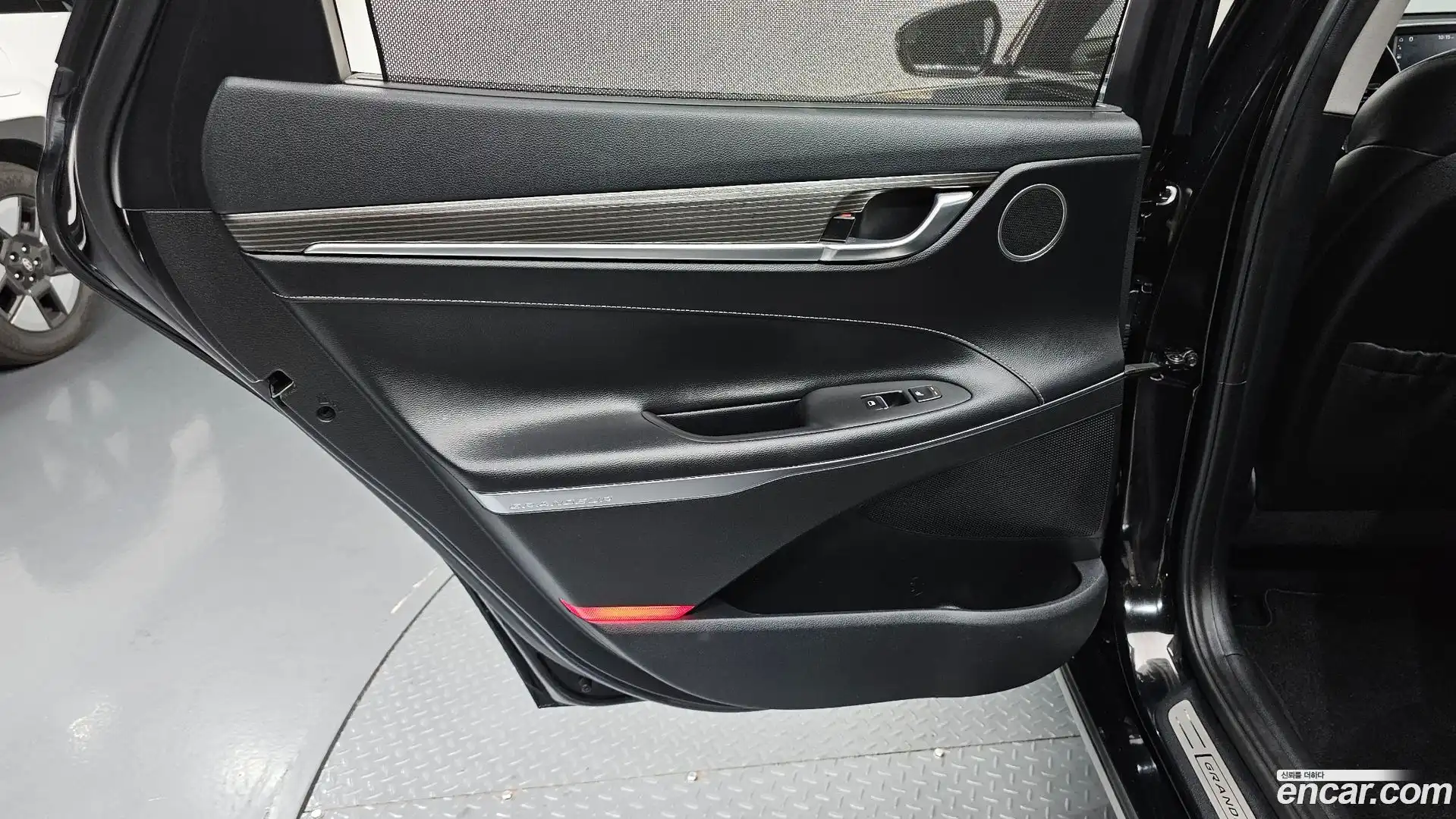 Grandeur Hyundai 2018.7-INNER-035