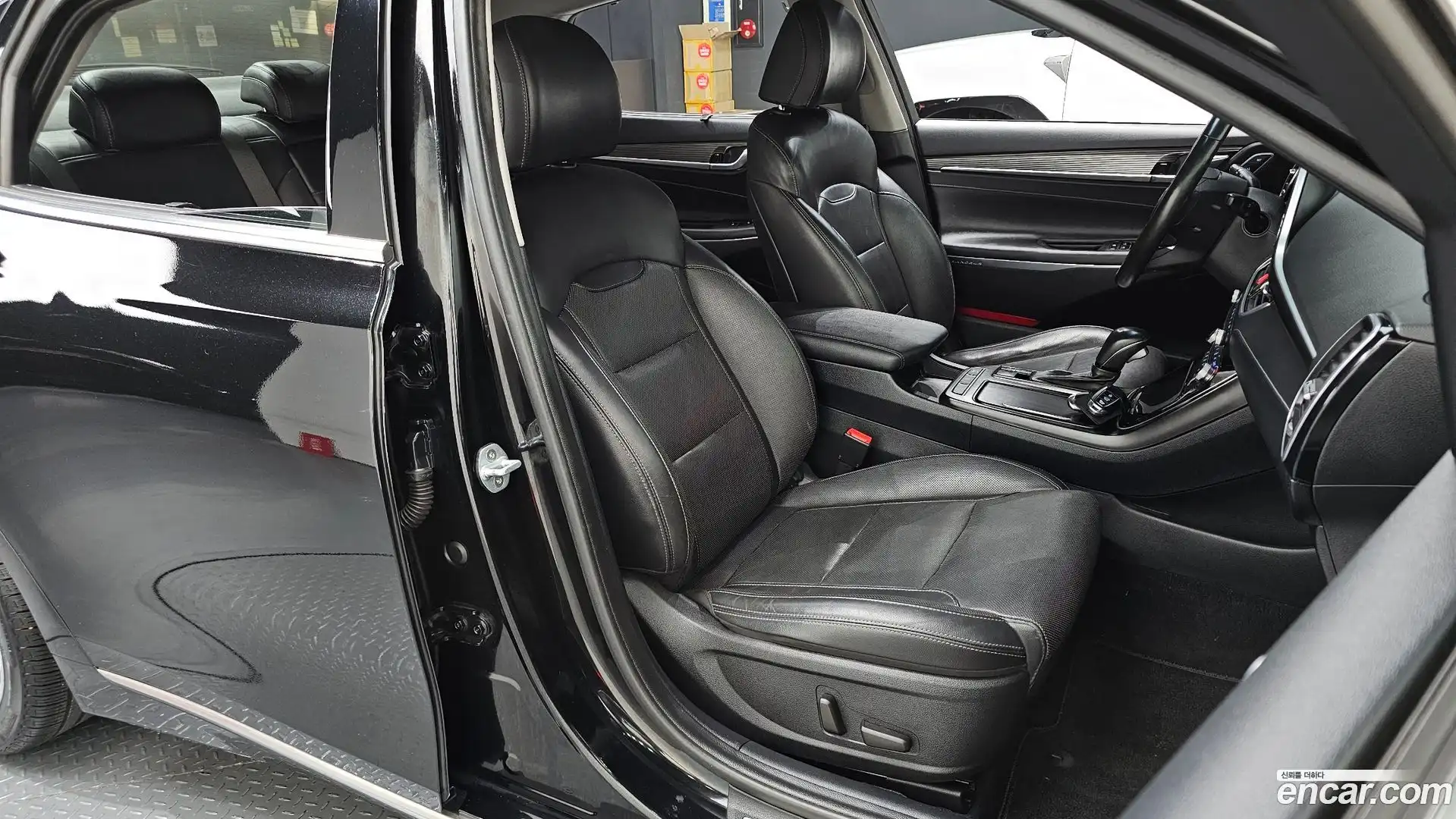 Grandeur Hyundai 2018.7-INNER-036