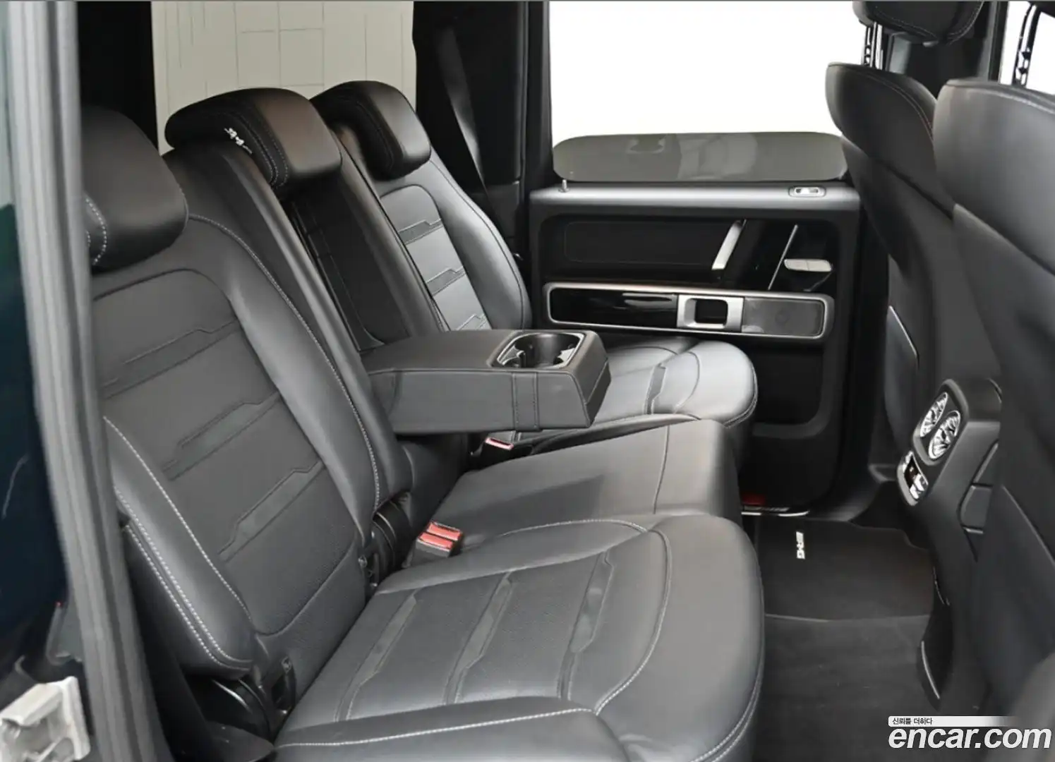 G-Class Mercedes-Benz 2021.0-INNER-008