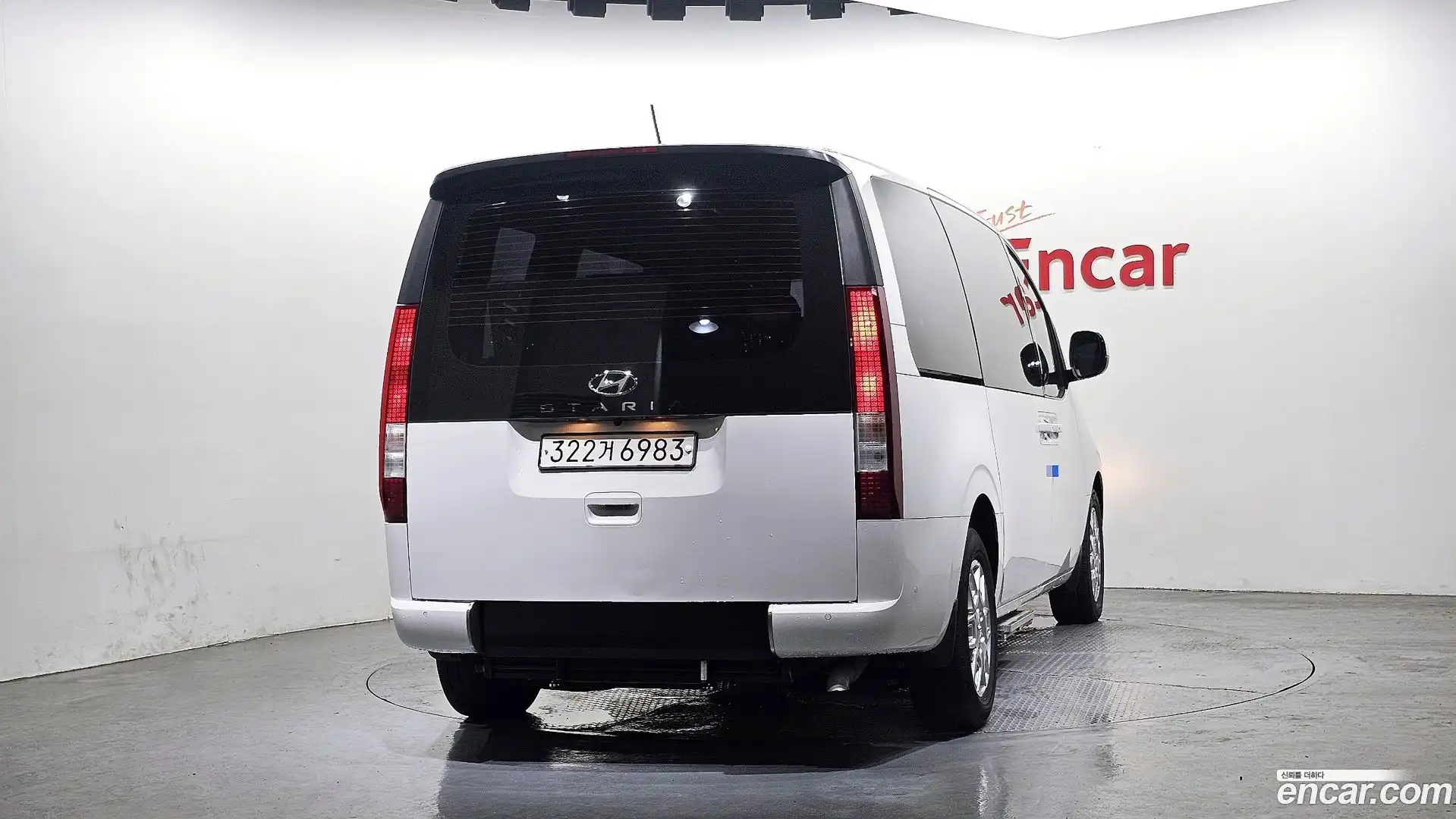 Staria Hyundai 2022.7-OUTER-004