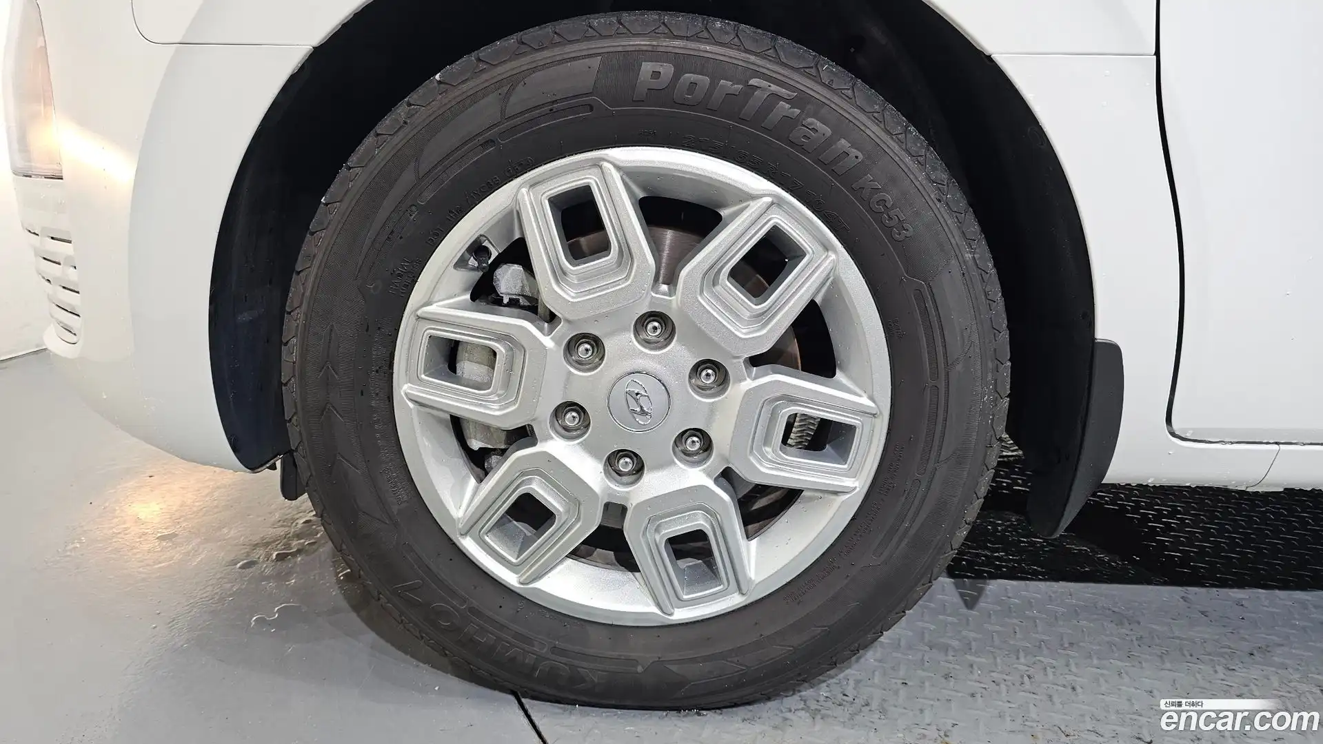 Staria Hyundai 2022.7-OUTER-005