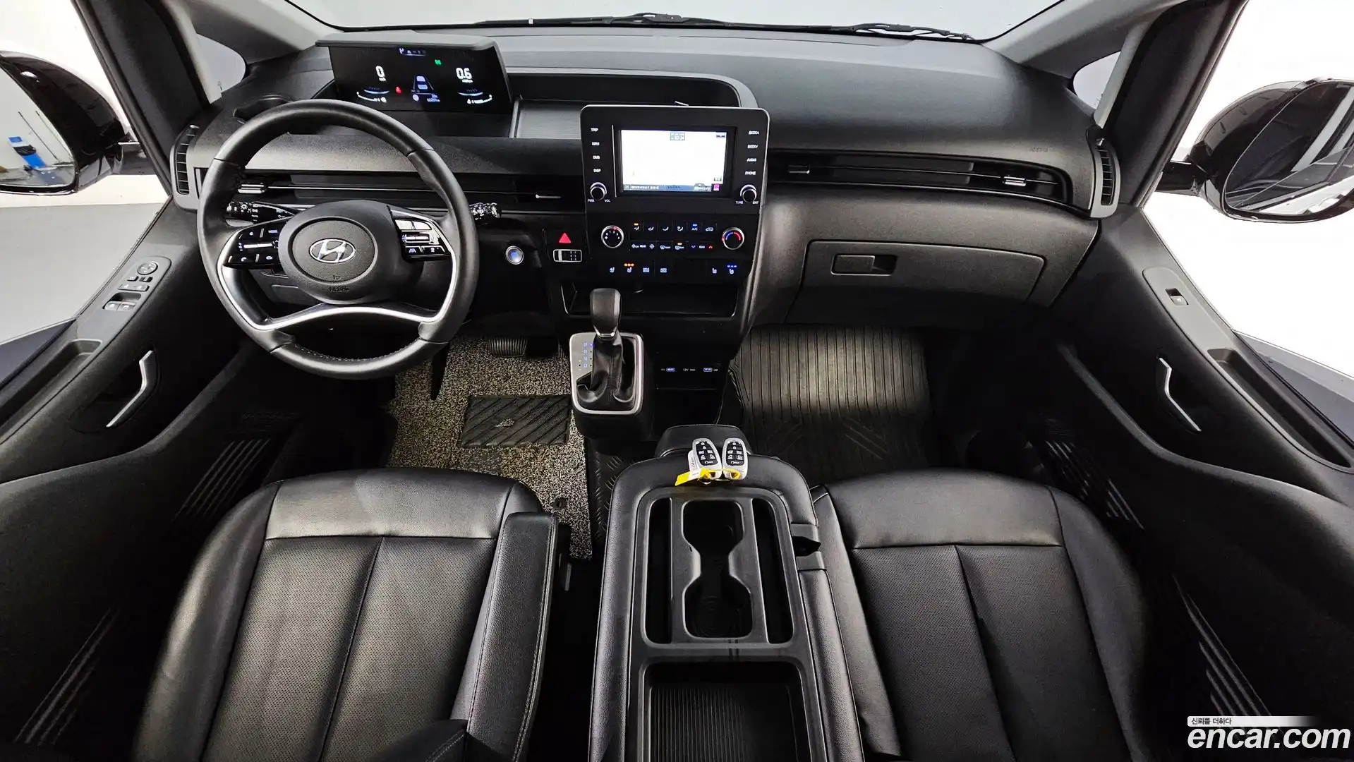 Staria Hyundai 2022.7-INNER-007