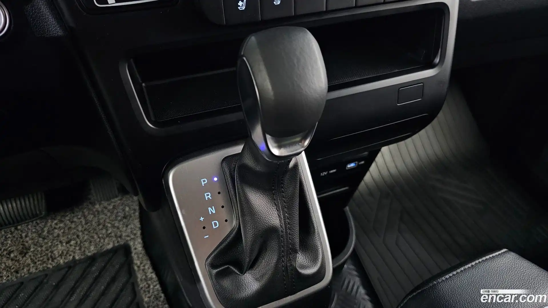Staria Hyundai 2022.7-INNER-009