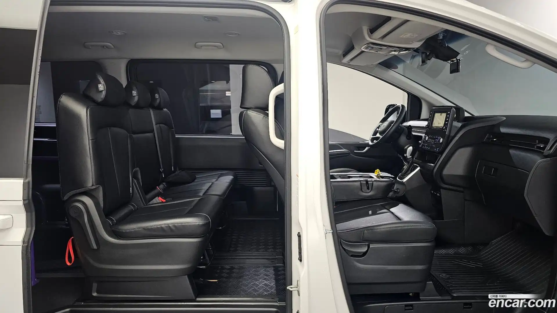 Staria Hyundai 2022.7-INNER-036