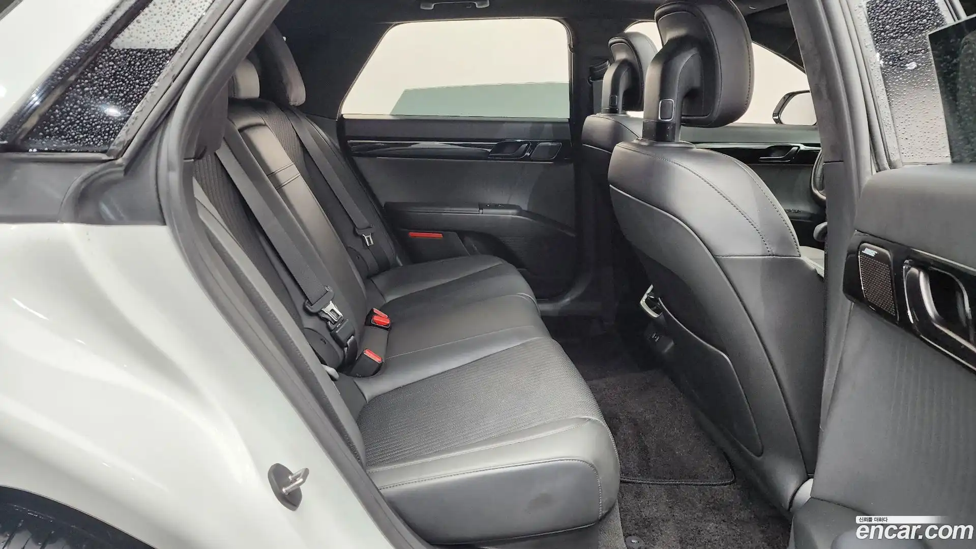 Grandeur Hyundai 2023.8-OPTION-015