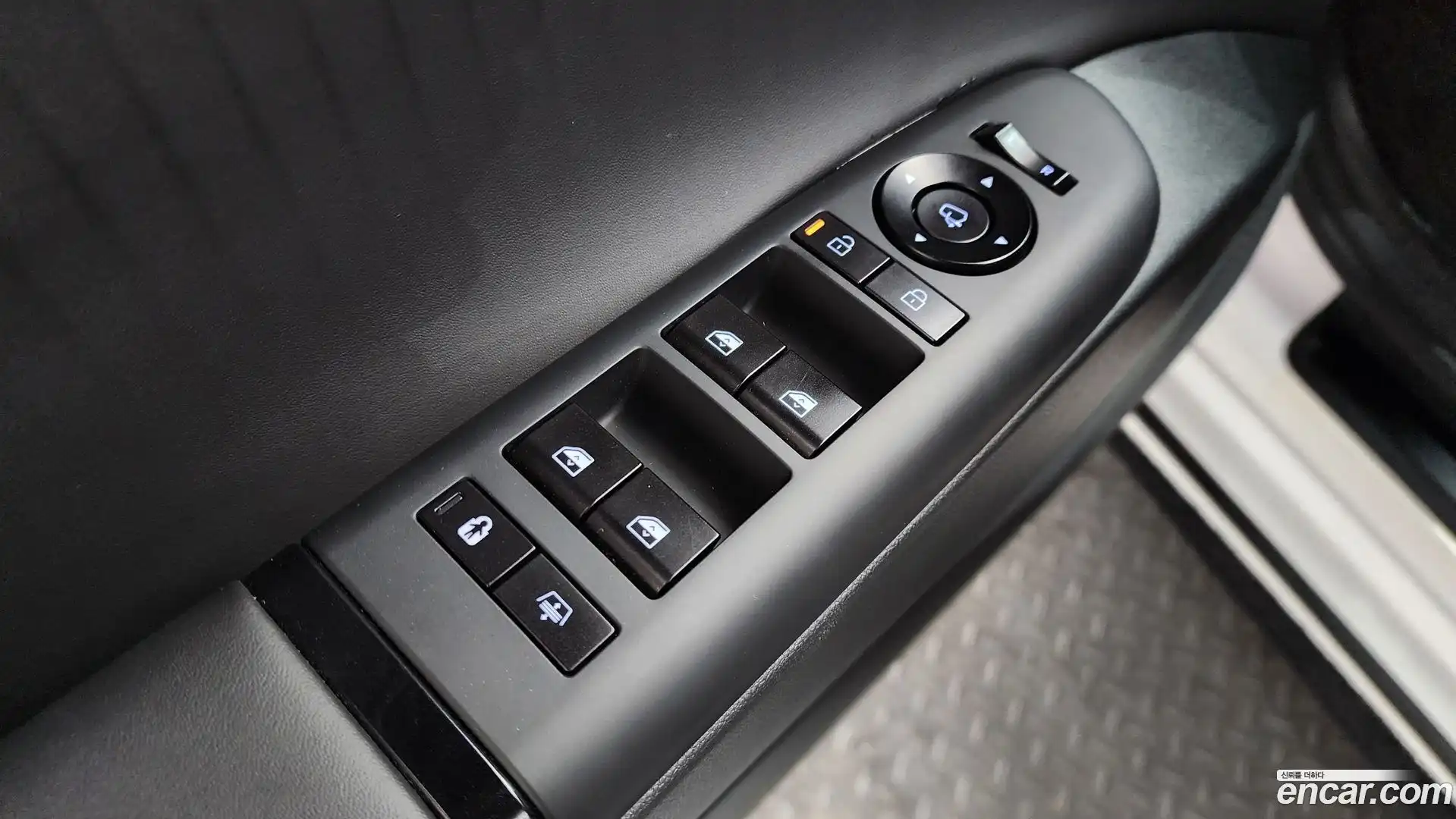 Grandeur Hyundai 2023.8-OPTION-043