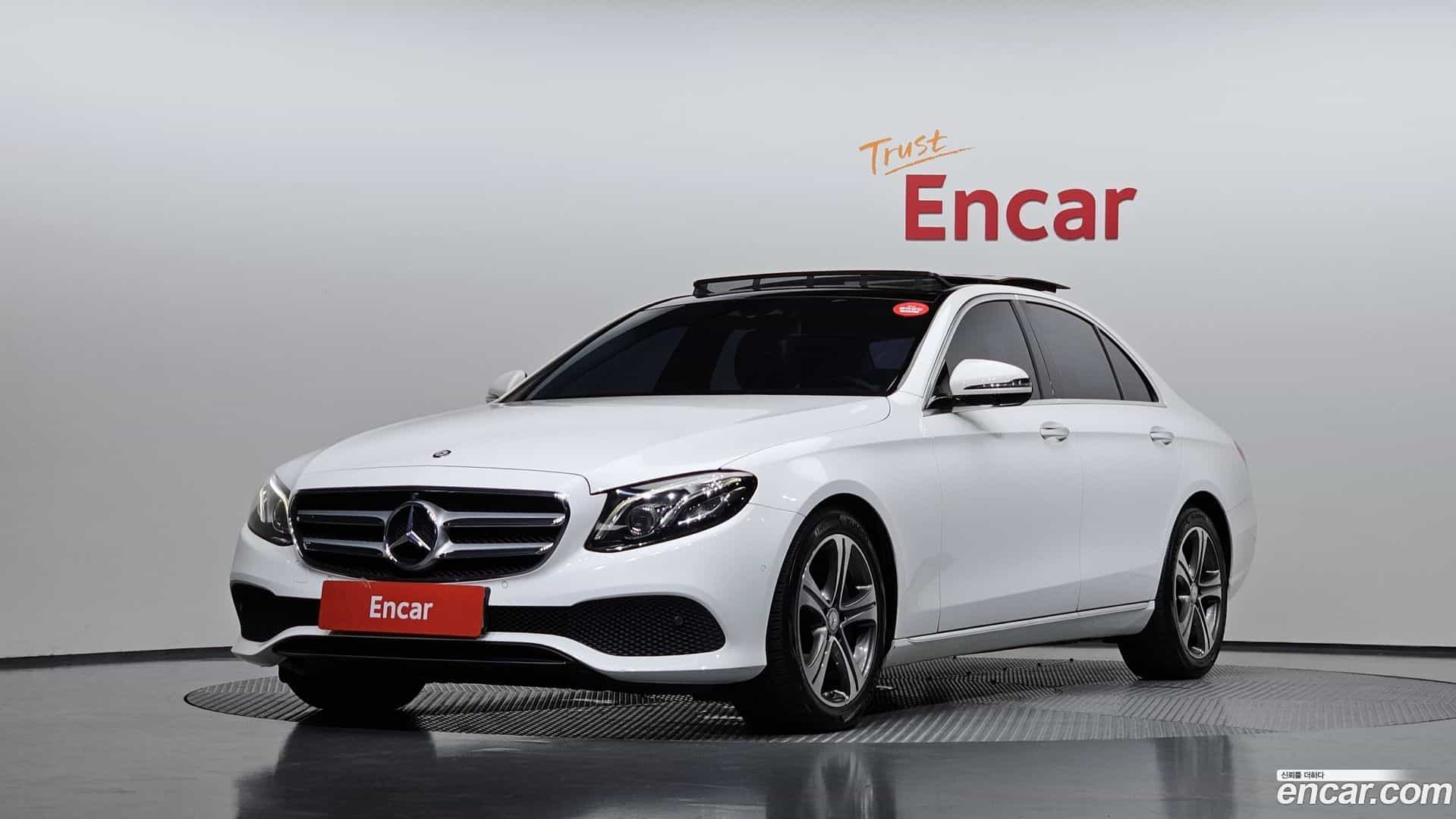 E-Class Mercedes-Benz 2016.9-OUTER-001