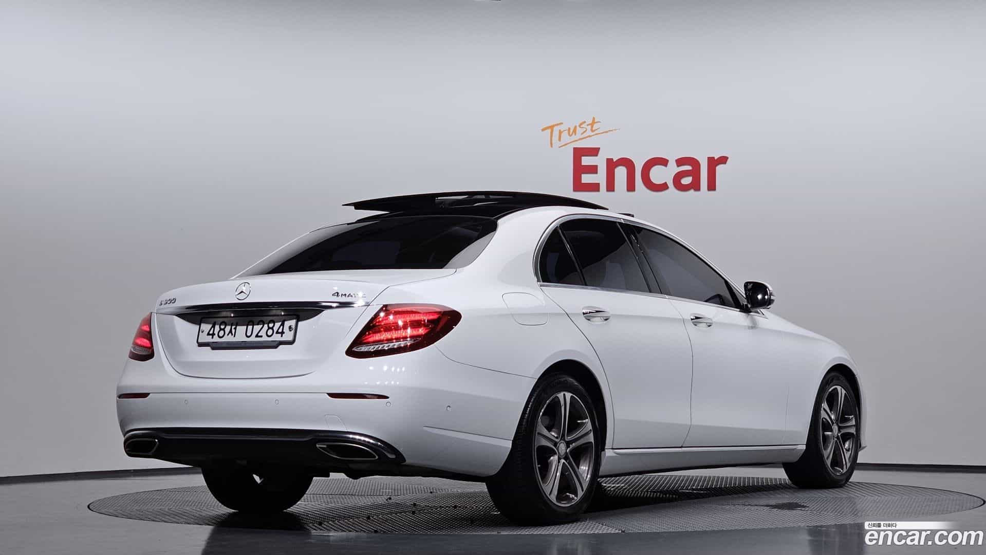 E-Class Mercedes-Benz 2016.9-OUTER-002