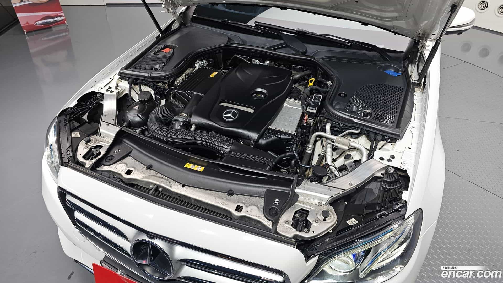 E-Class Mercedes-Benz 2016.9-OUTER-006
