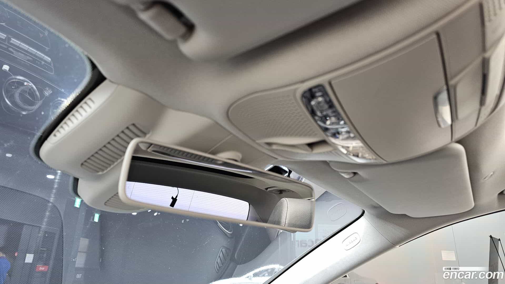 E-Class Mercedes-Benz 2016.9-OPTION-022