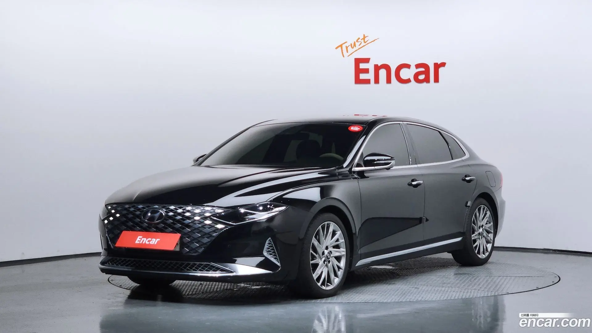 Main__Slider__Photo:Grandeur Hyundai 2020.2-0