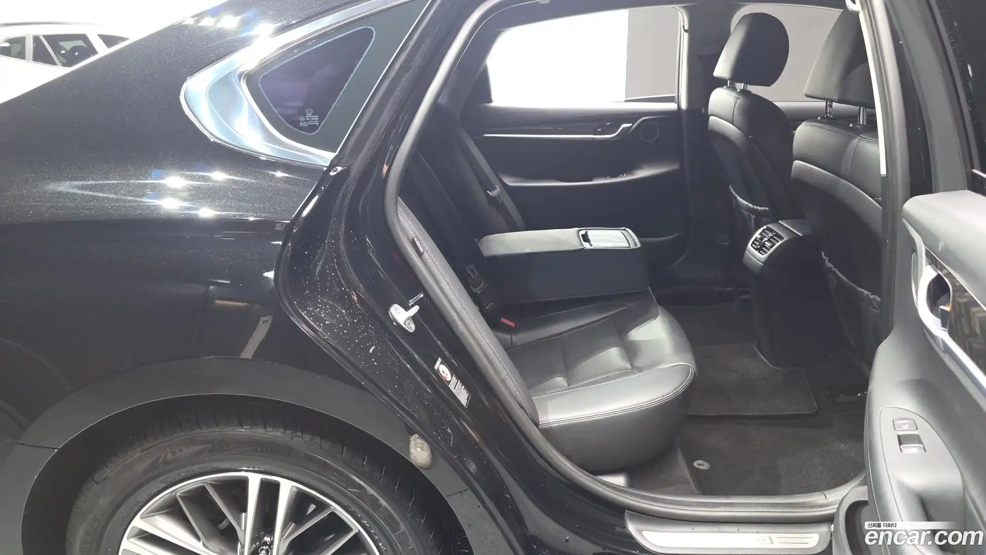 Grandeur Hyundai 2016.11-OPTION-015