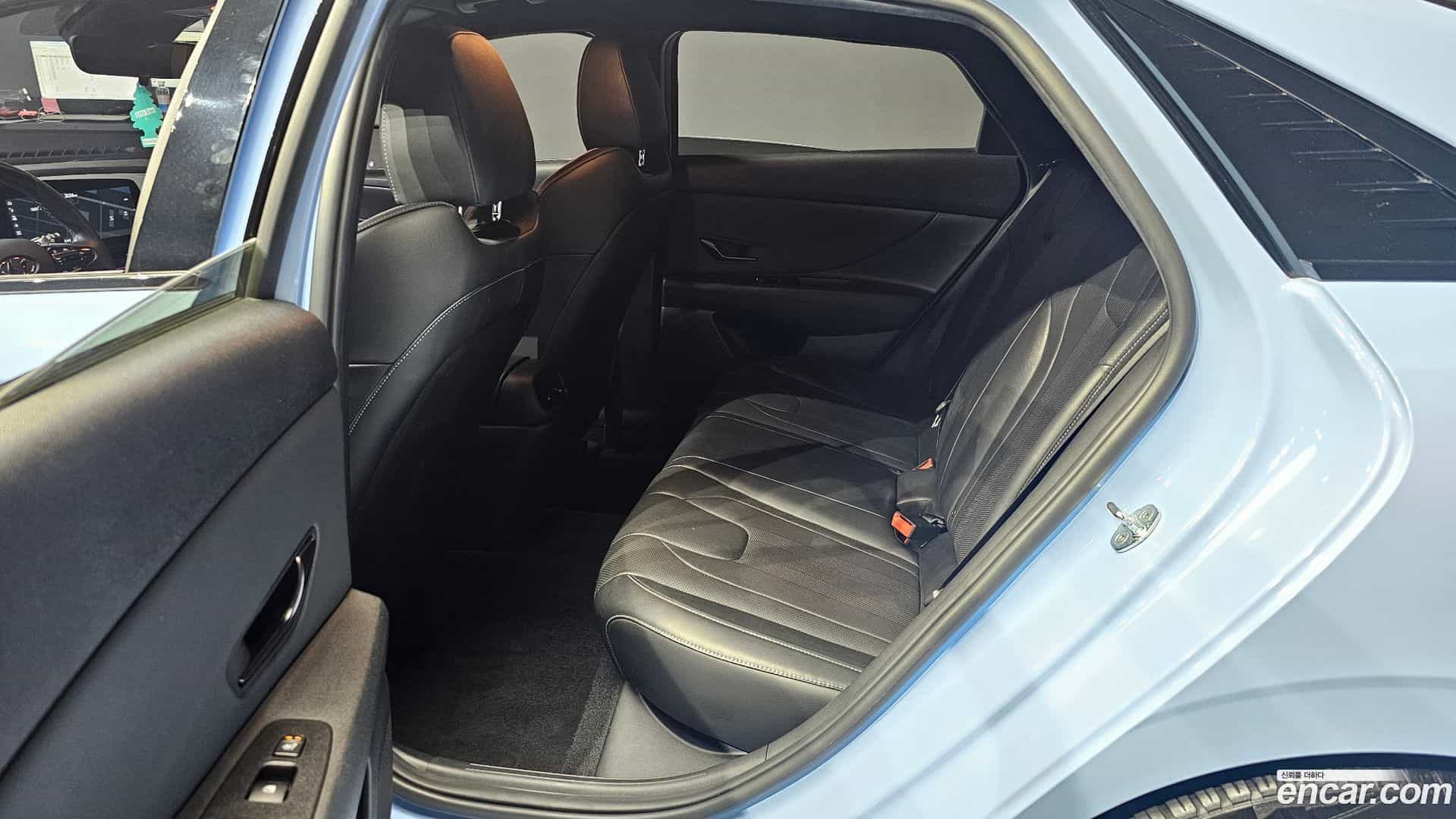 AVANTE Hyundai 2022.2-OPTION-016