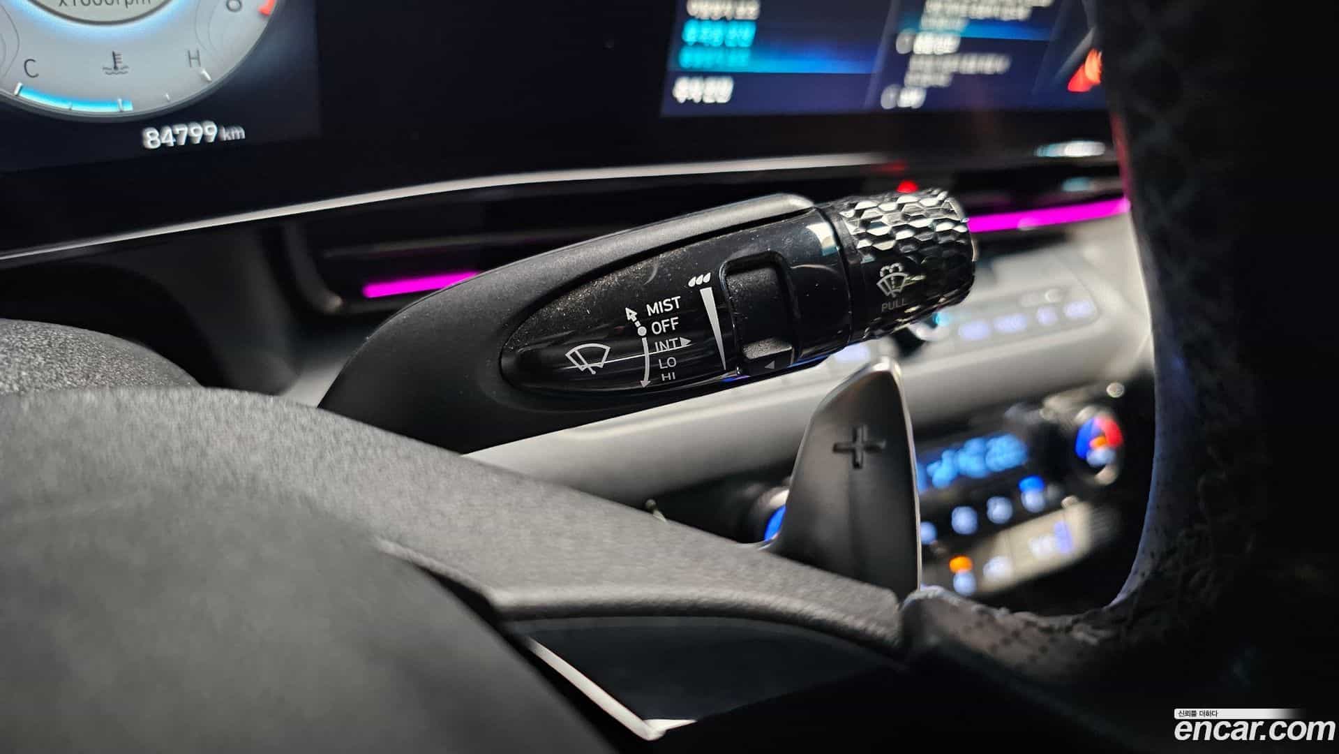 AVANTE Hyundai 2022.2-OPTION-047