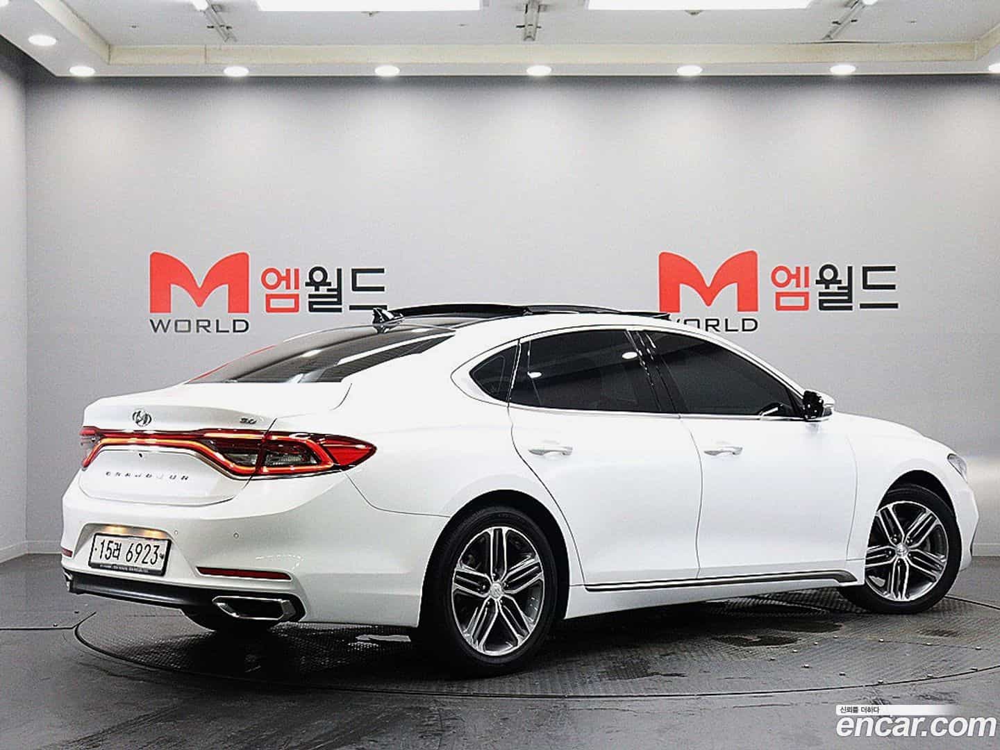 Grandeur Hyundai 2017.0-OUTER-002