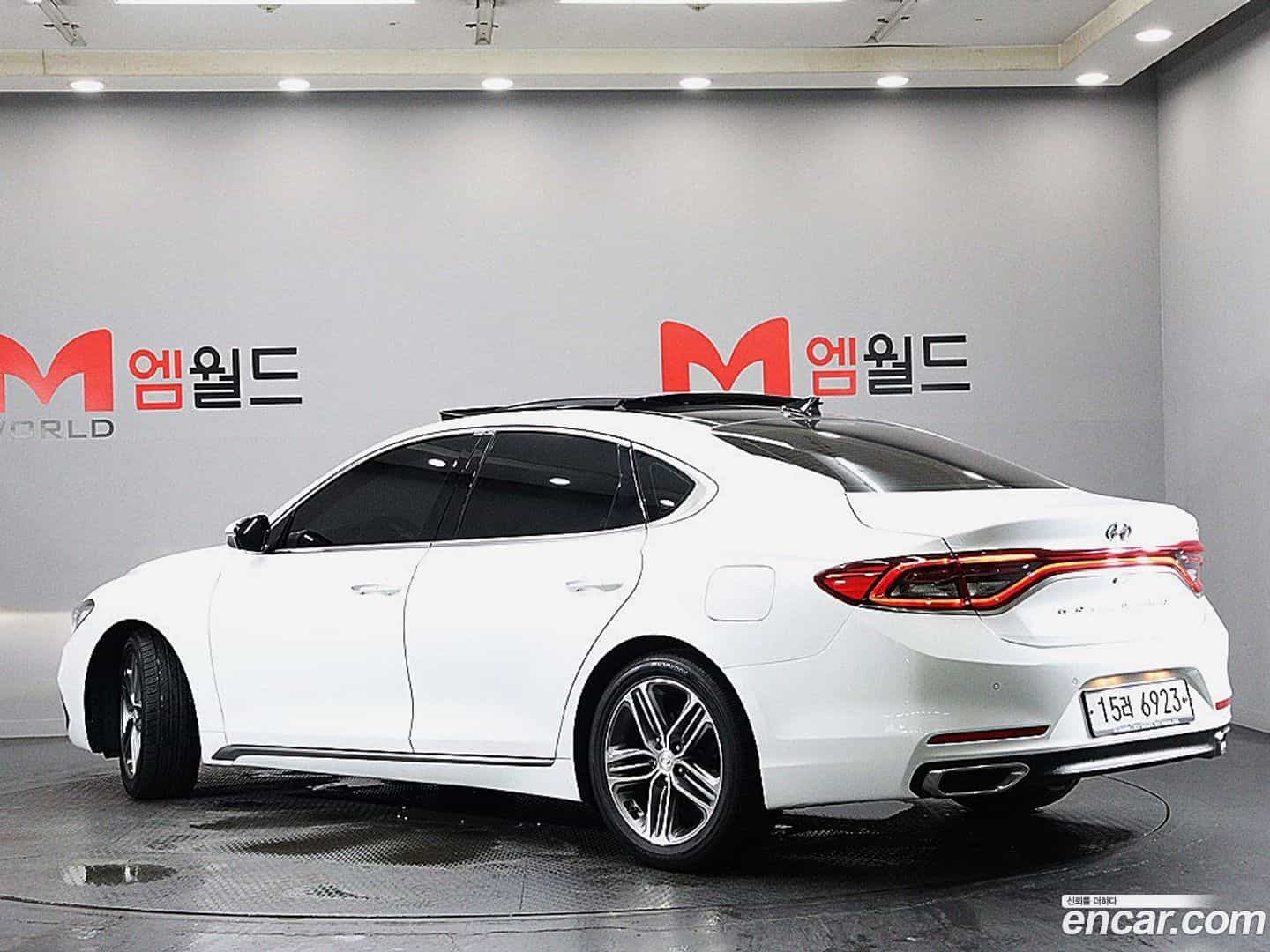 Grandeur Hyundai 2017.0-OUTER-004