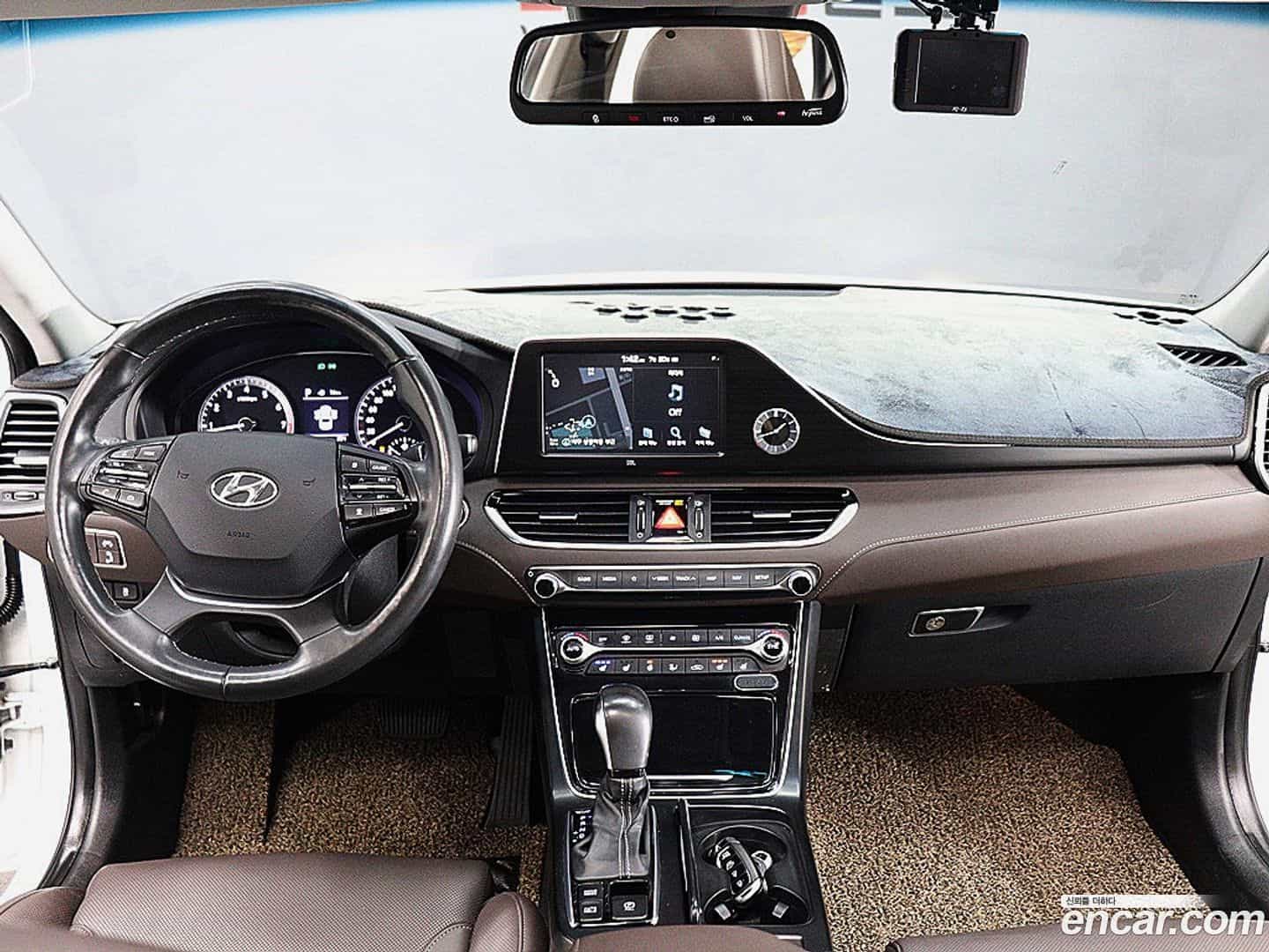 Grandeur Hyundai 2017.0-INNER-007