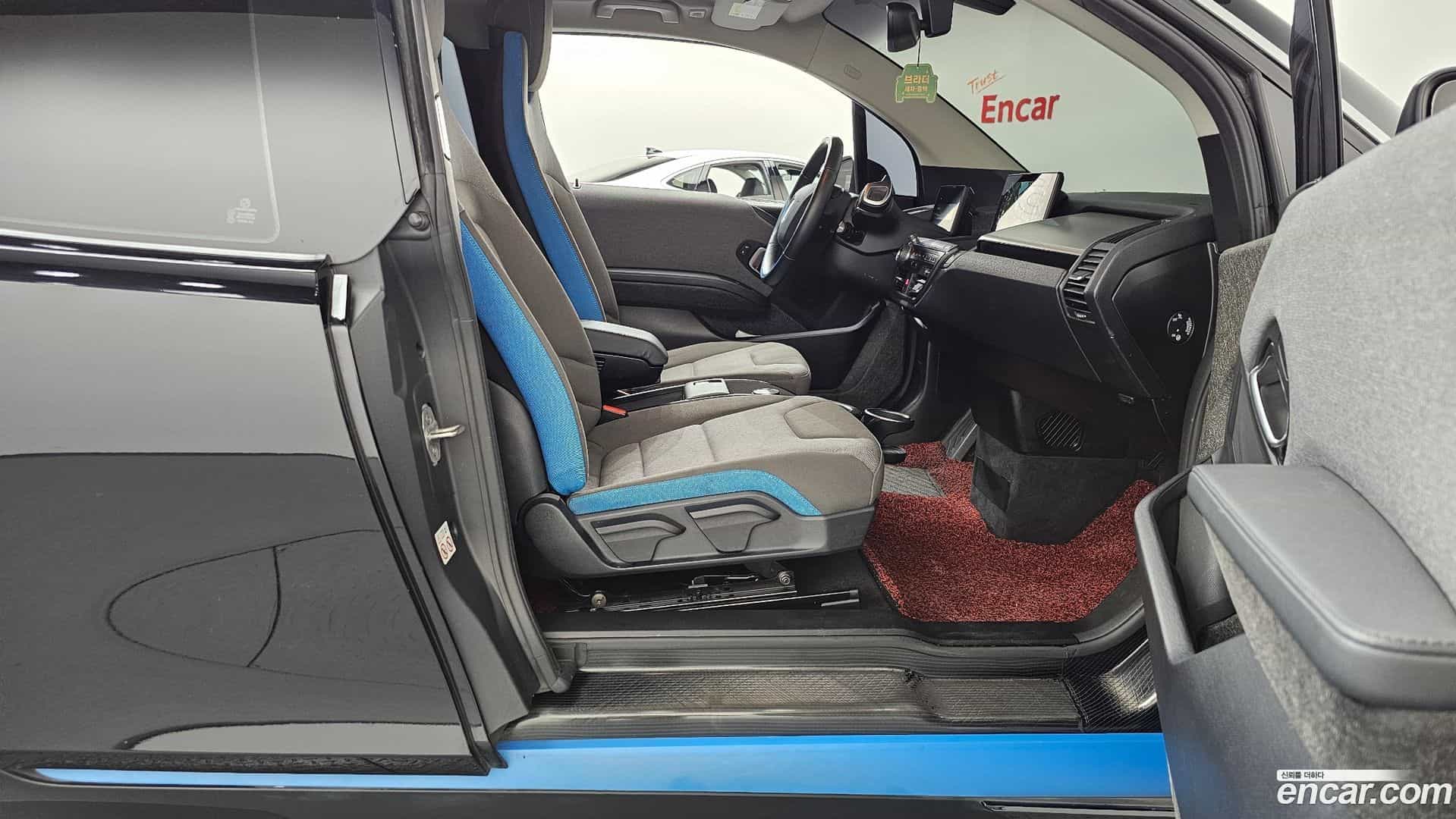 i3 BMW 2020.3-INNER-036
