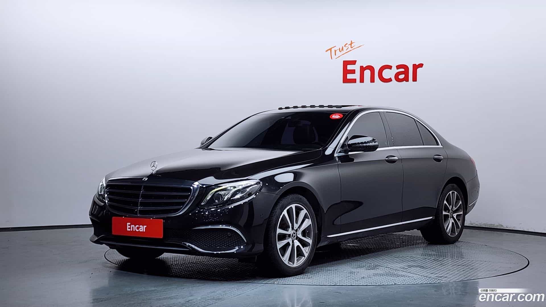 E-Class Mercedes-Benz 2018.0-OUTER-001
