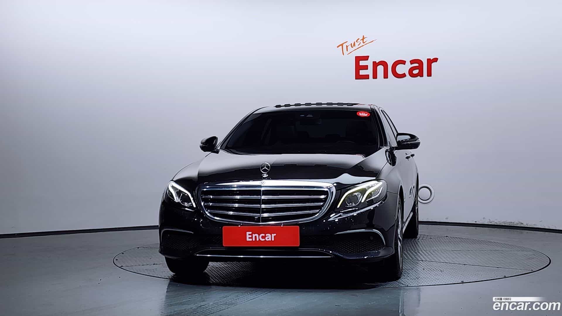 E-Class Mercedes-Benz 2018.0-OUTER-003