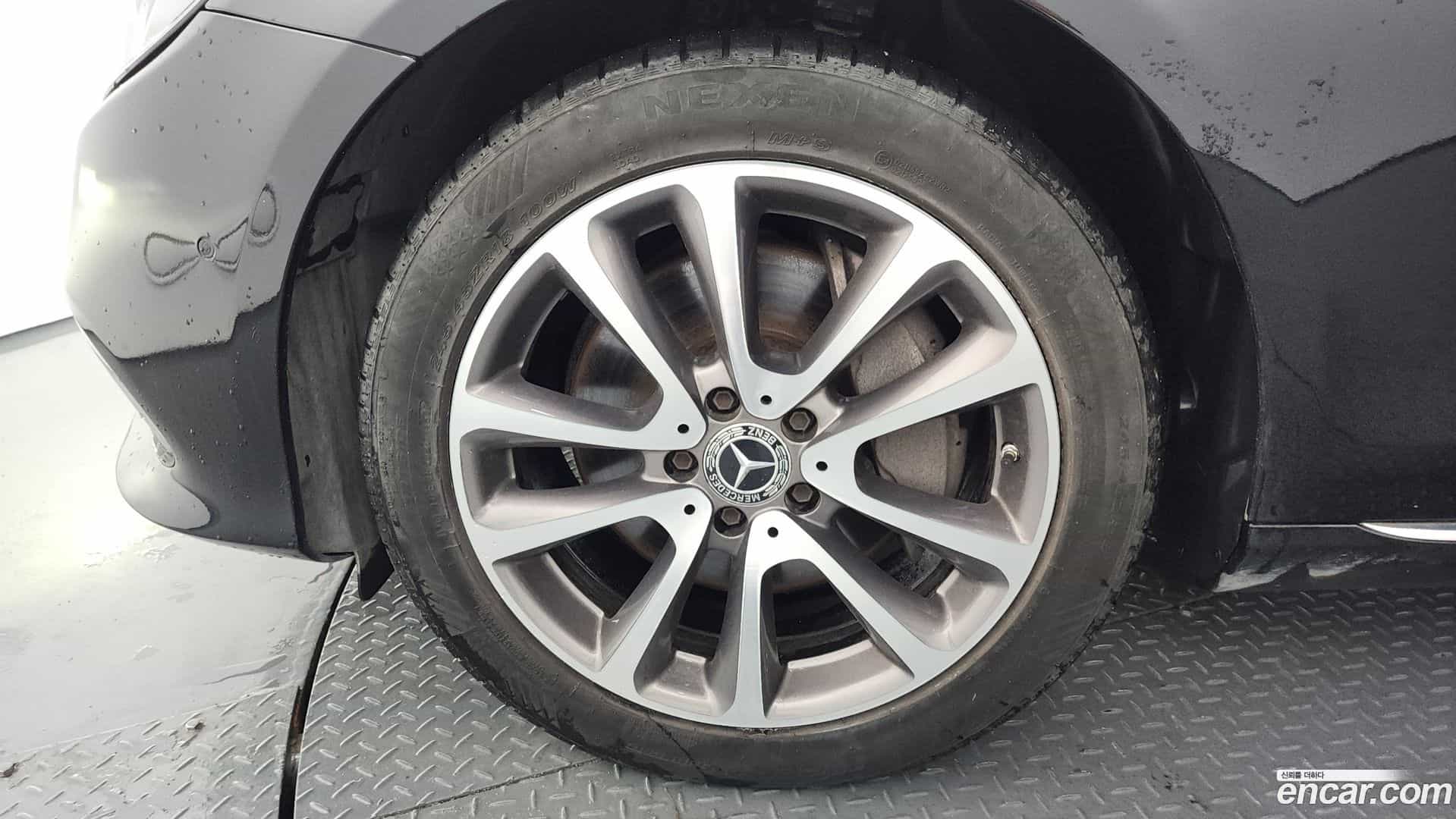 E-Class Mercedes-Benz 2018.0-OUTER-005