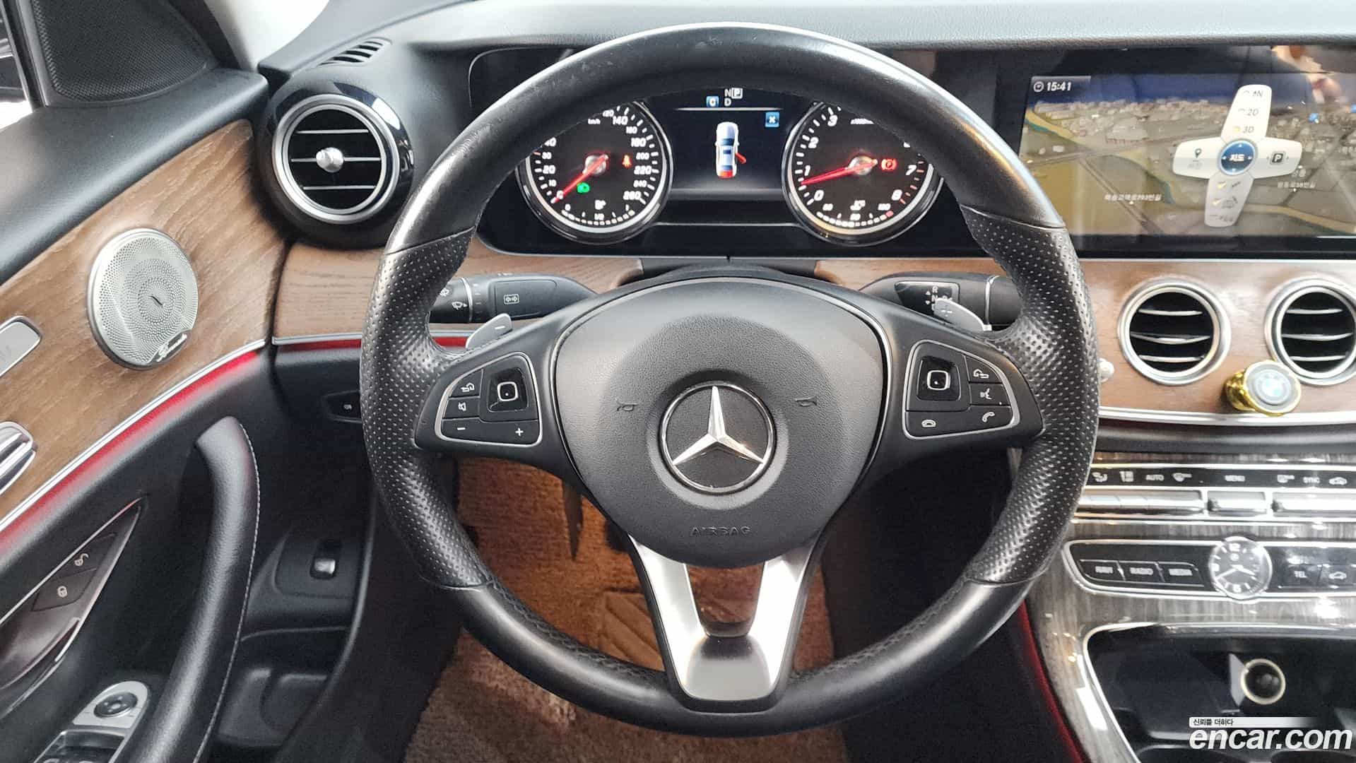 E-Class Mercedes-Benz 2018.0-OPTION-017