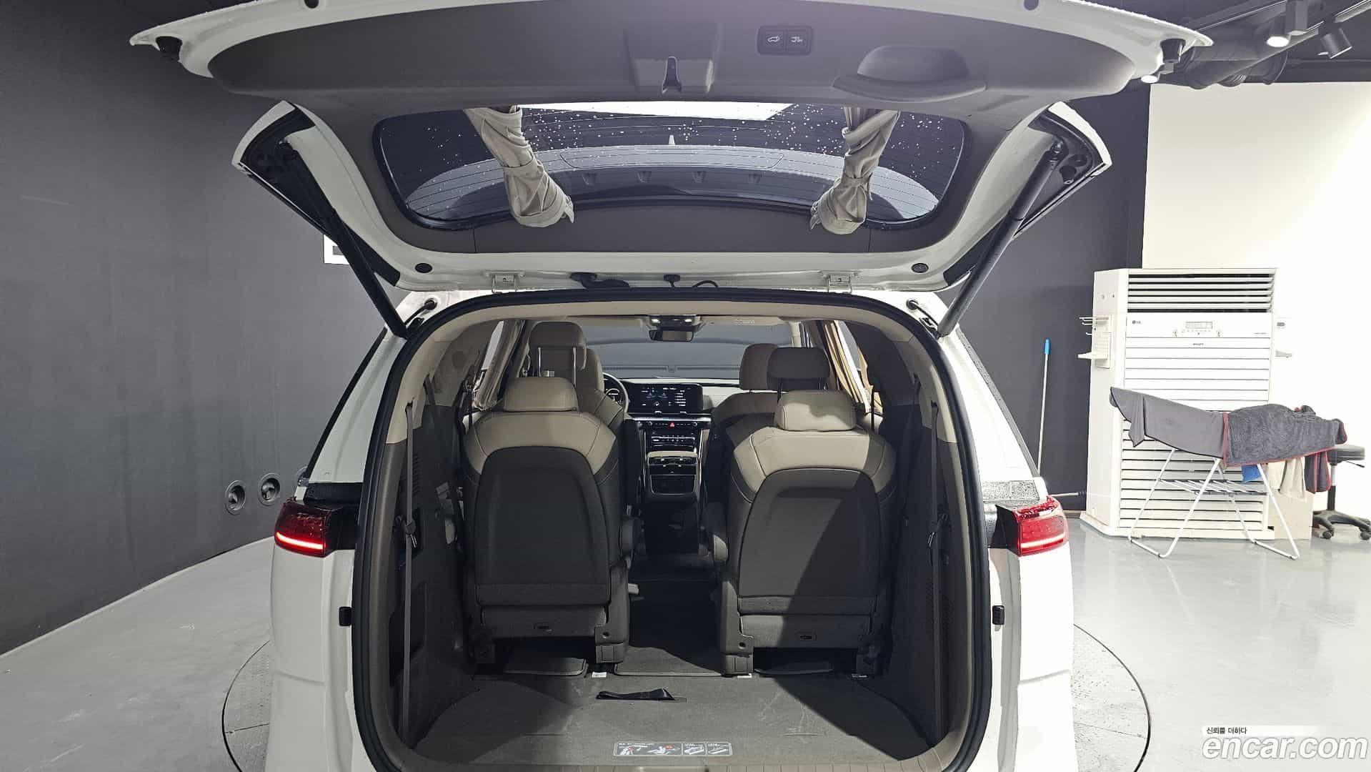 Canival Kia 2021.2-OPTION-024
