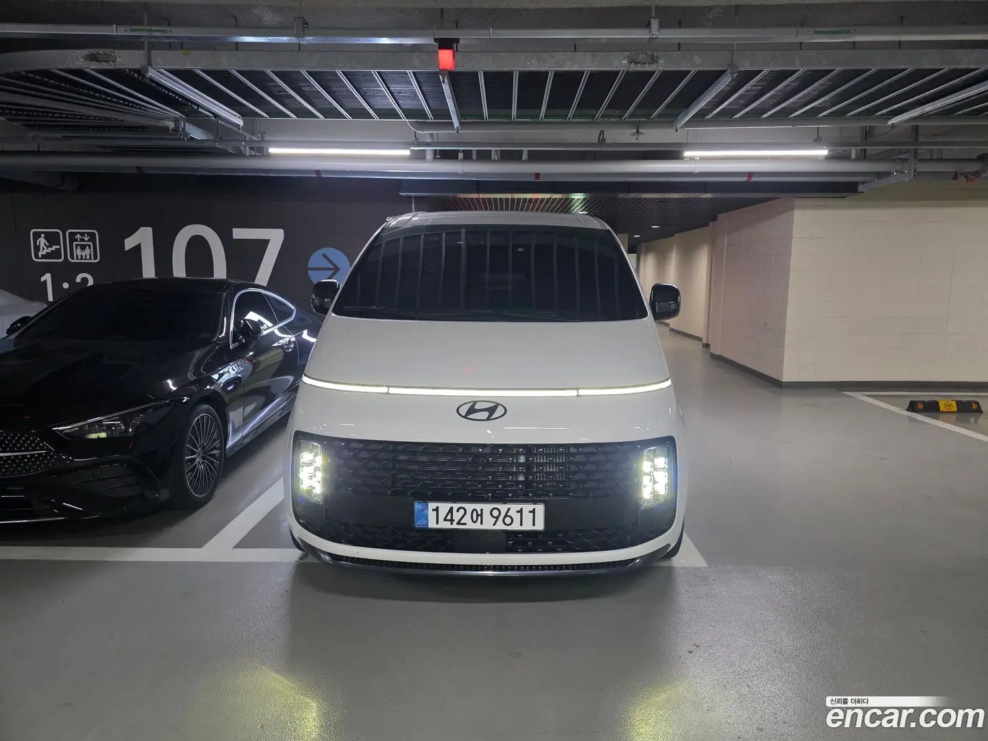 Main__Slider__Photo:Staria Hyundai 2025.6-0
