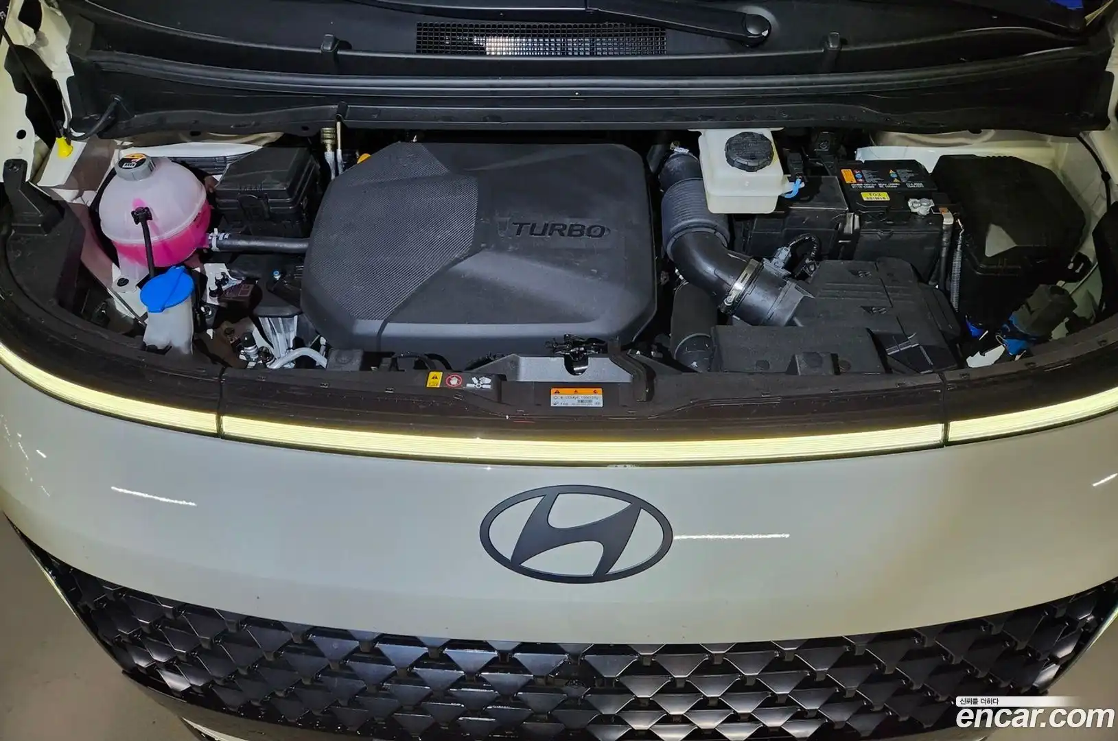 Staria Hyundai 2025.6-OUTER-006