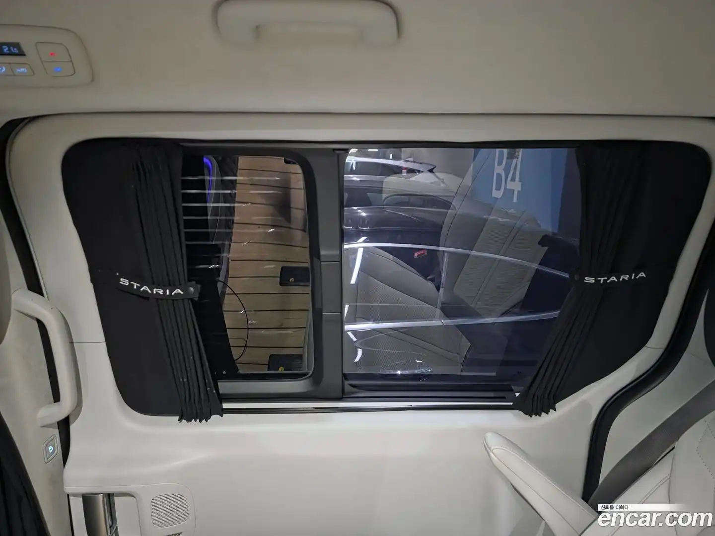 Staria Hyundai 2025.6-OPTION-015